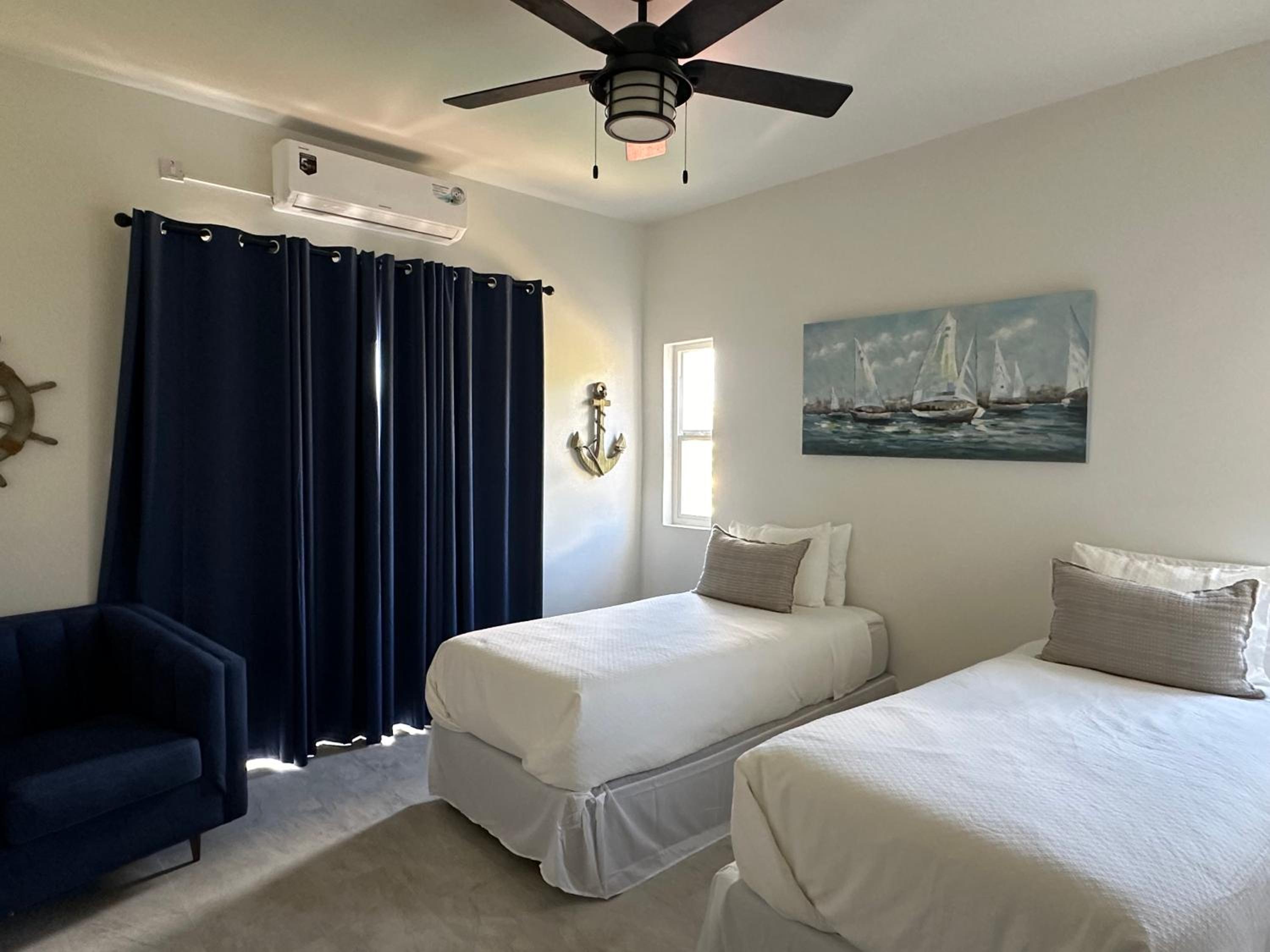 Deluxe Twin Room with Sea View photo 1