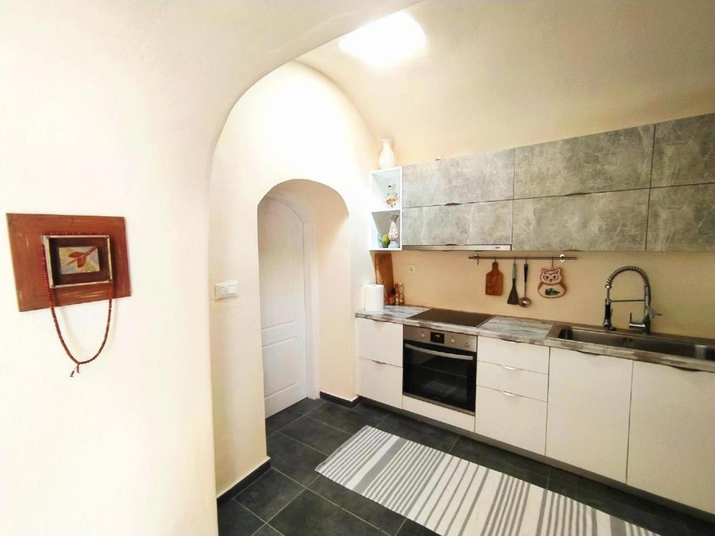 One-Bedroom House photo 2