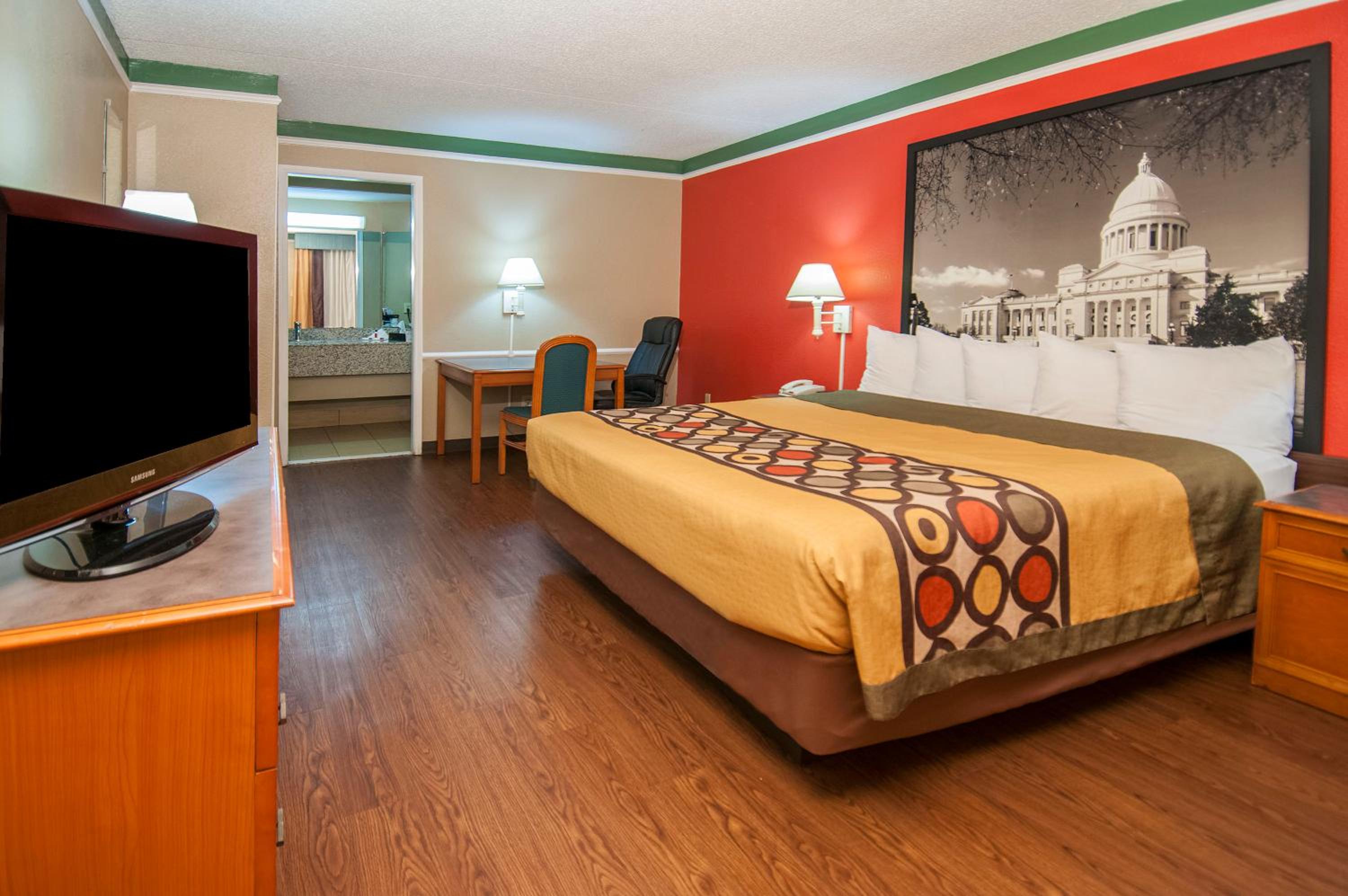 King Room - Mobility Access/Non-Smoking photo 2