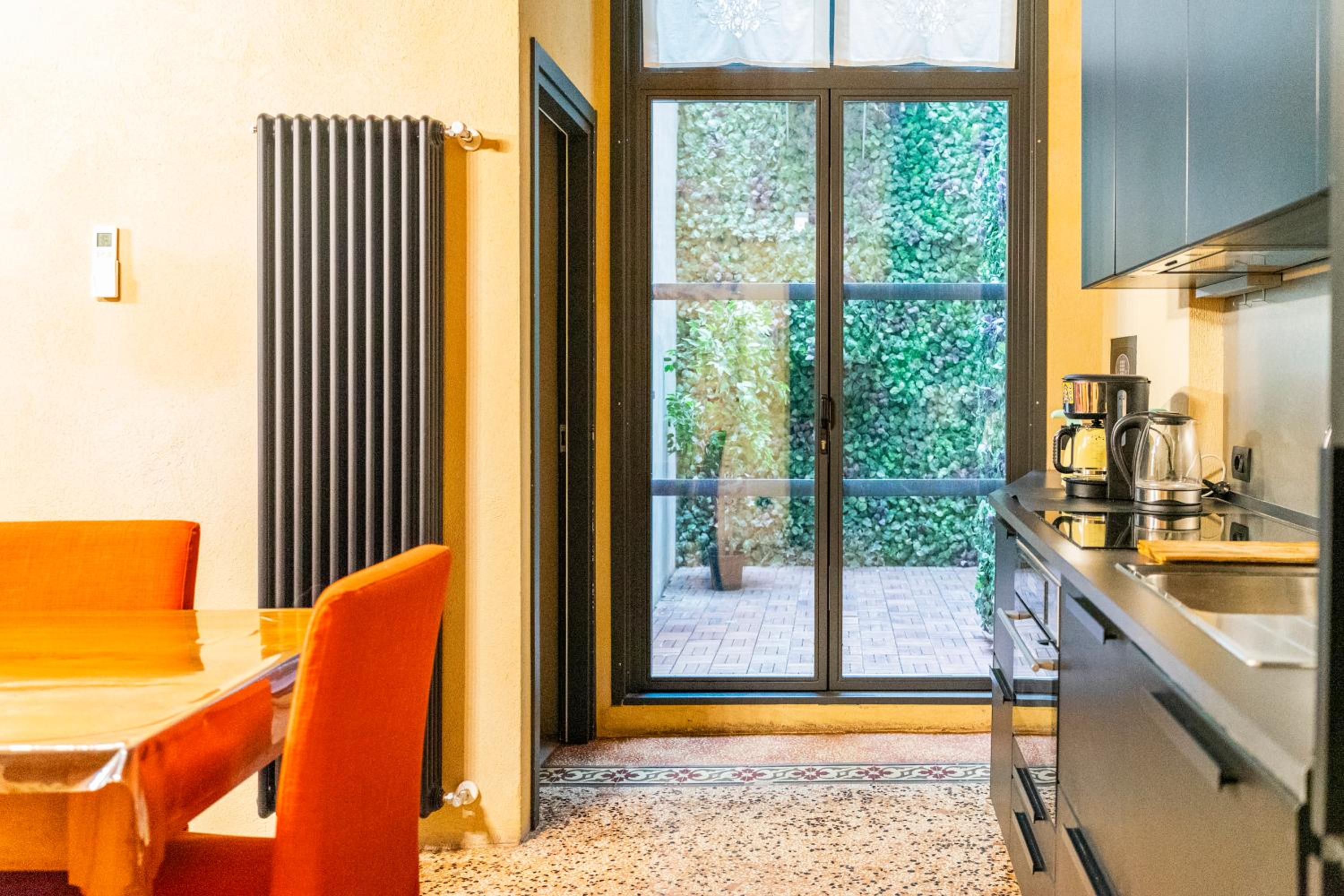 Apartment - Photo 40