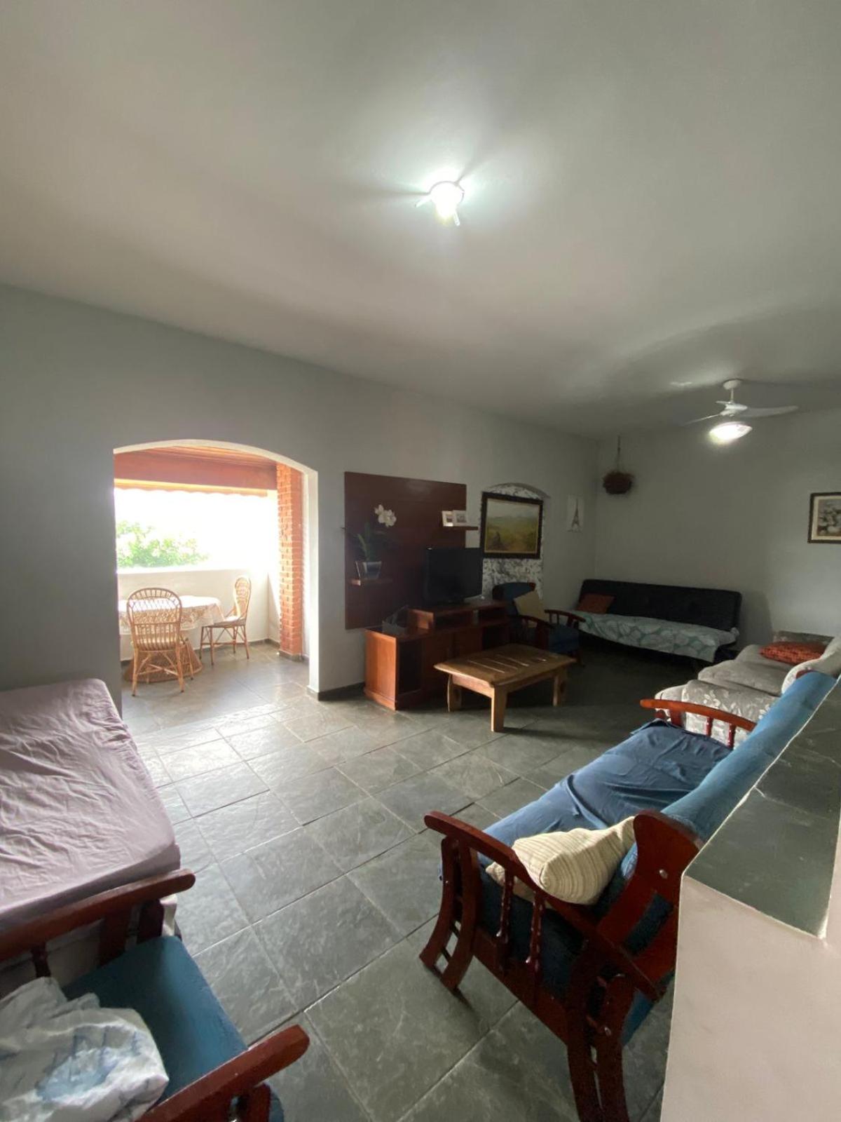 One-Bedroom House photo 1