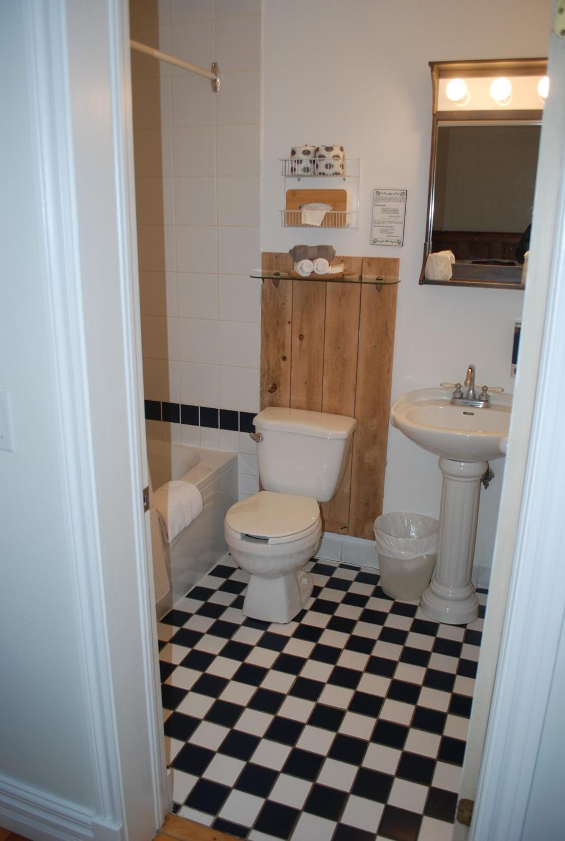 Standard Quadruple Room - Photo 2