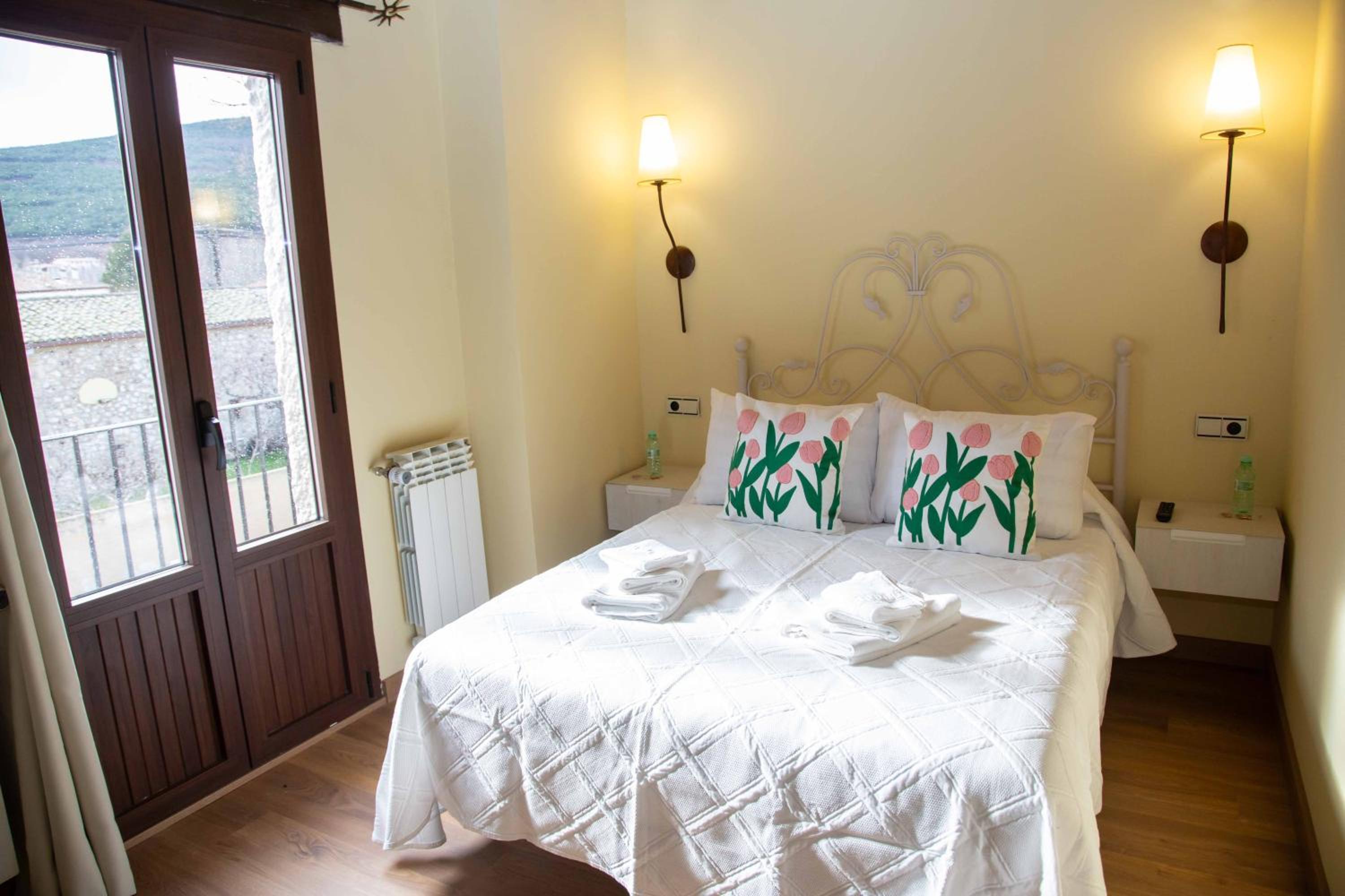 Habitación Doble con Vista a la Montaña
