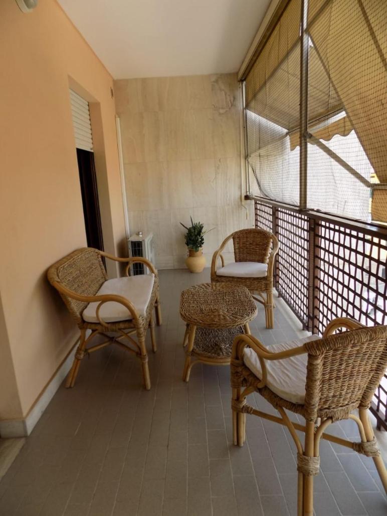 One-Bedroom House - Photo 26