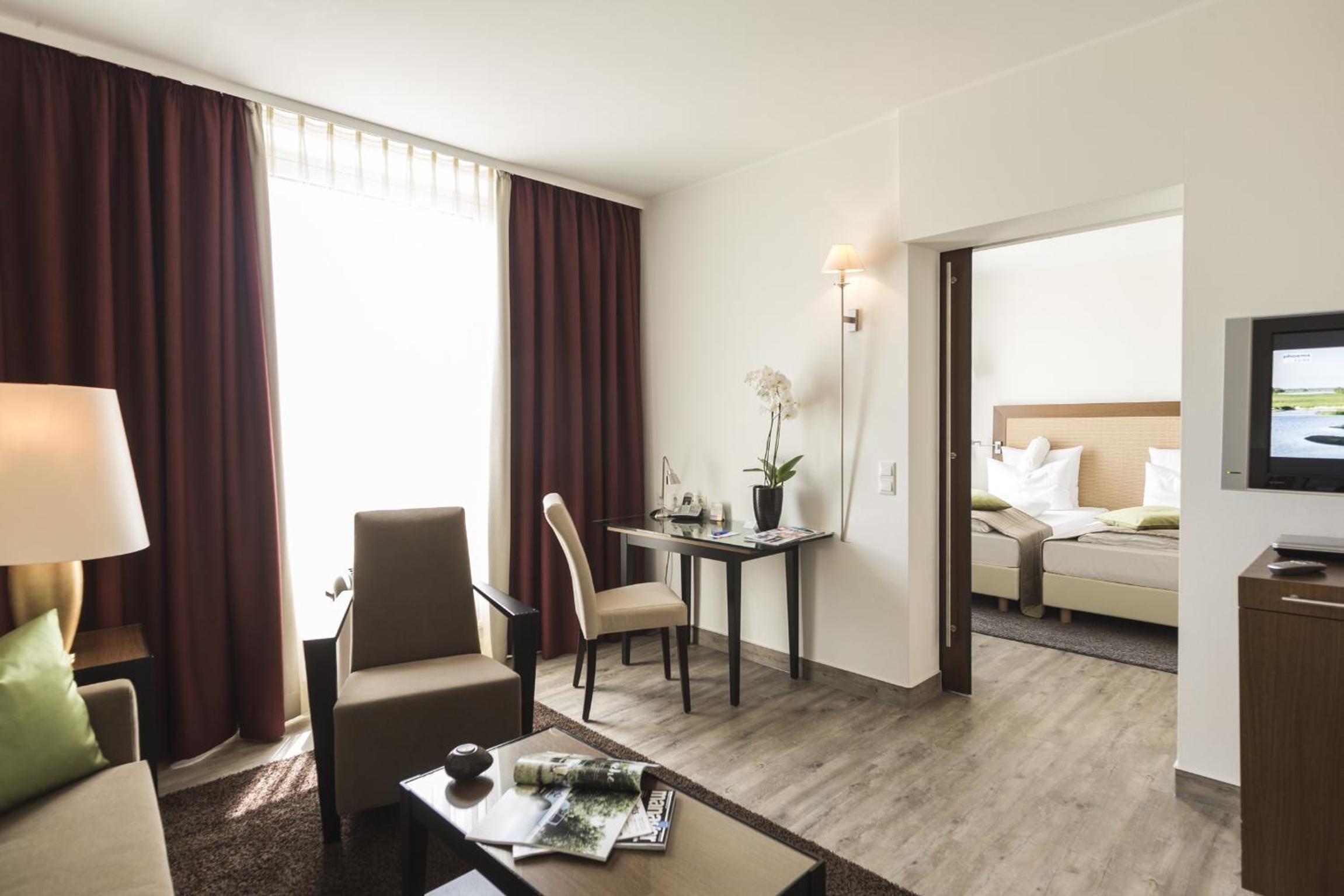 Suite - Photo 4