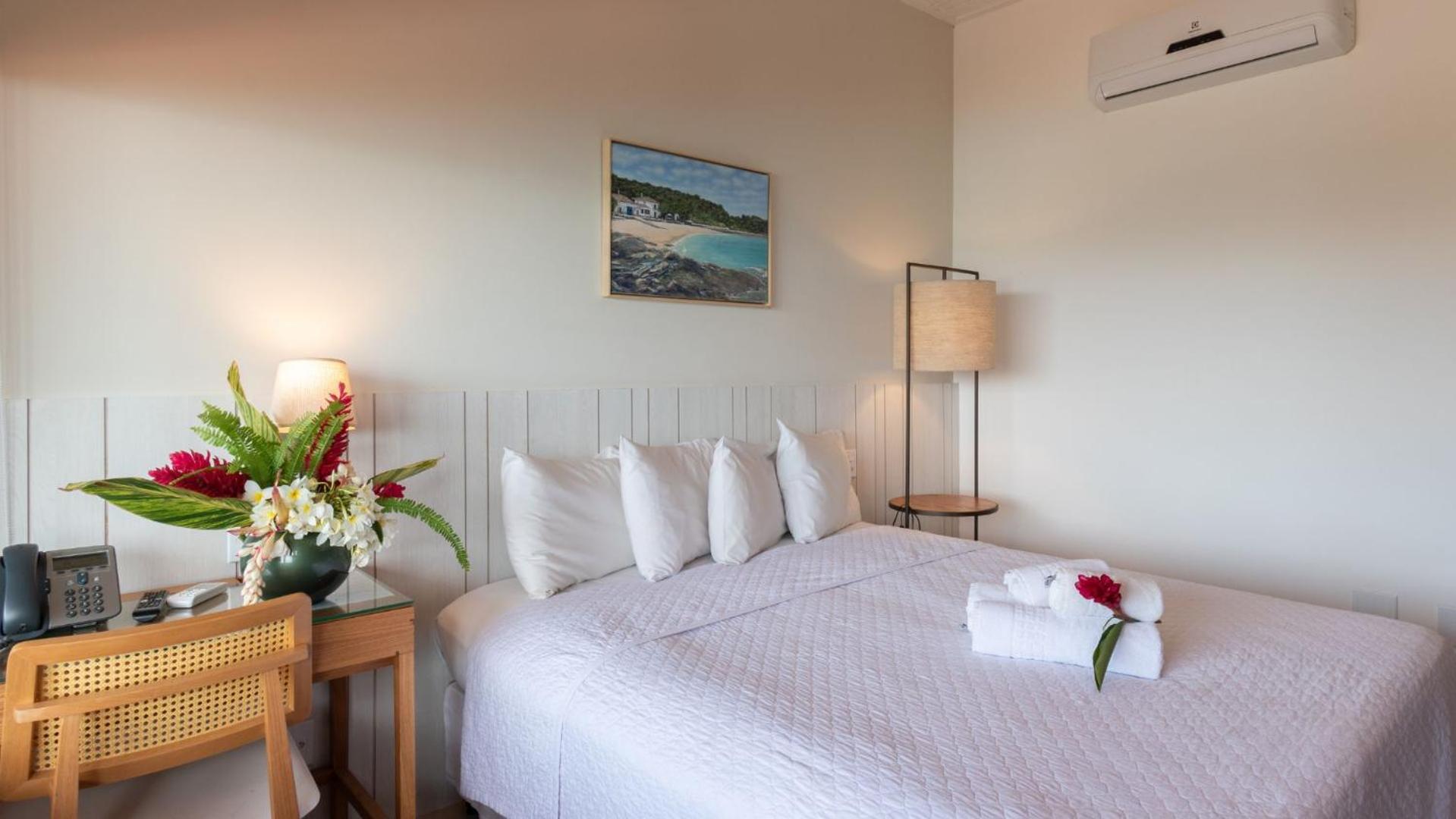 Deluxe Double Room with Balcony and Sea View photo 2