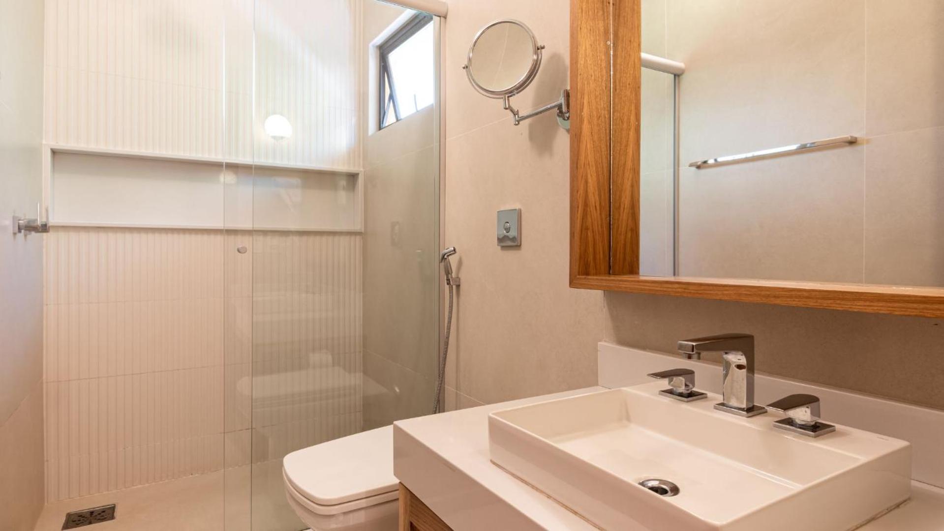 Deluxe Double Room with Balcony and Sea View photo 3