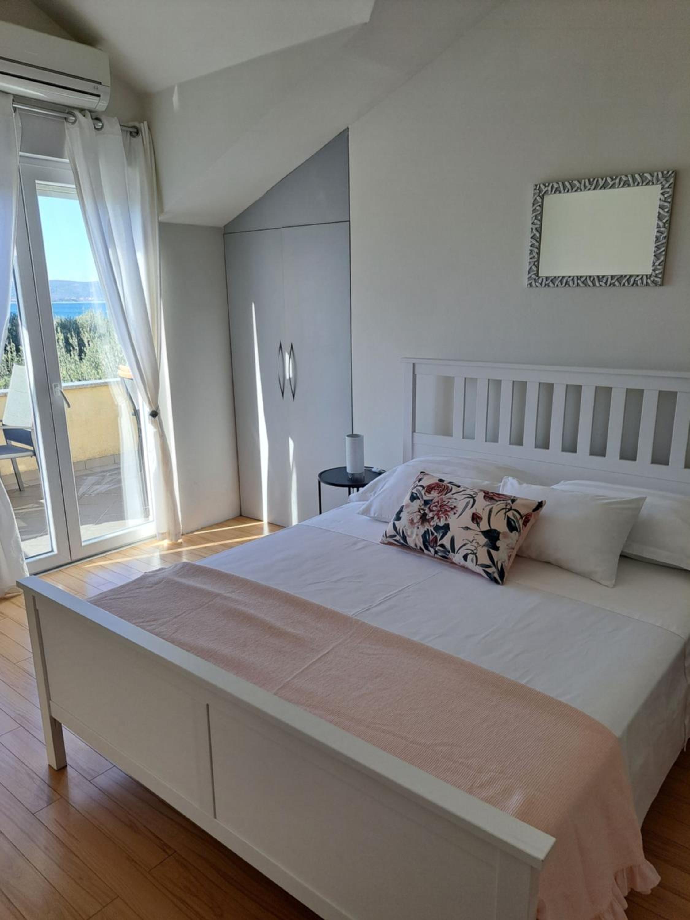 Apartment with Sea View photo 1