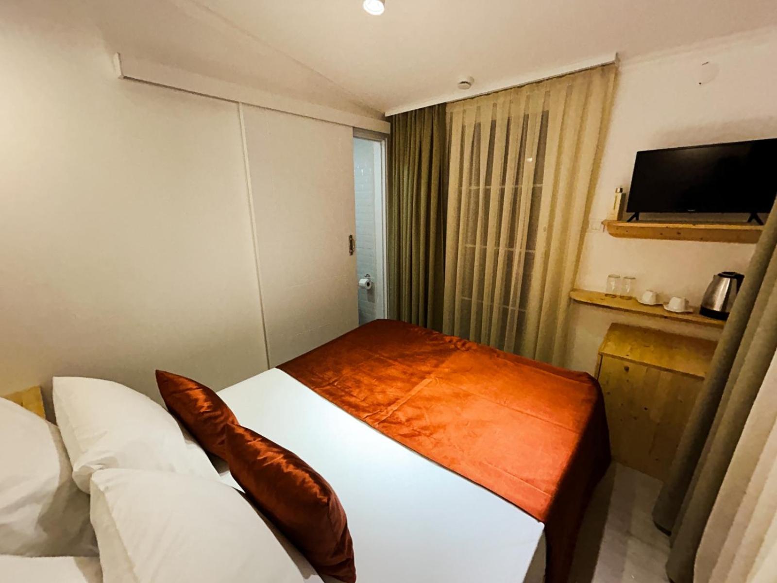 Economy Double Room
