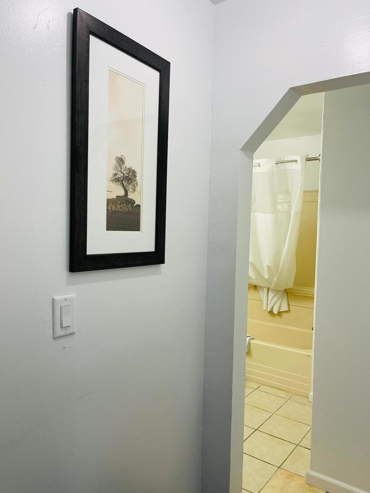 Queen Room photo 3