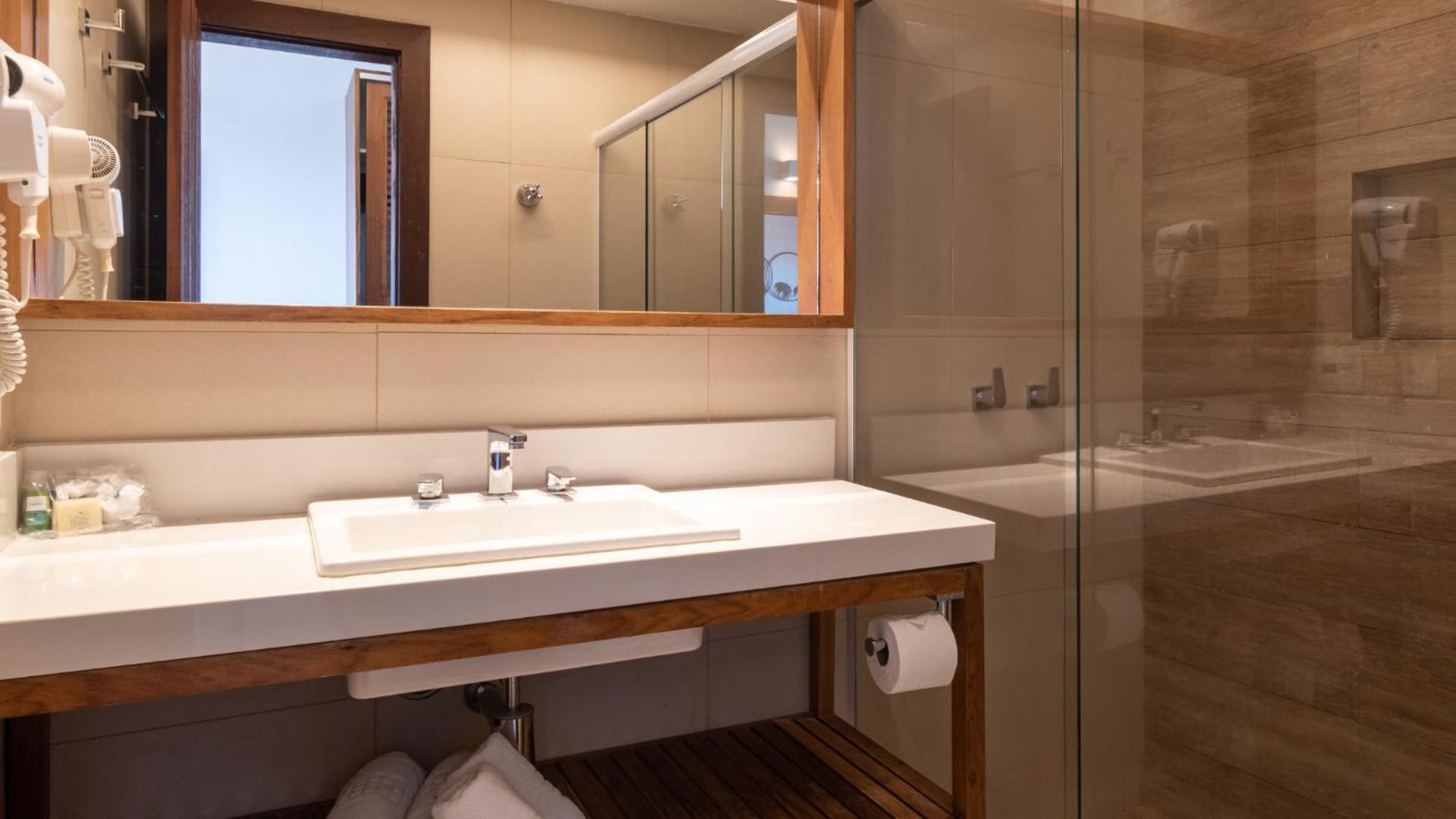 Double Room with Balcony and Sea View photo 3