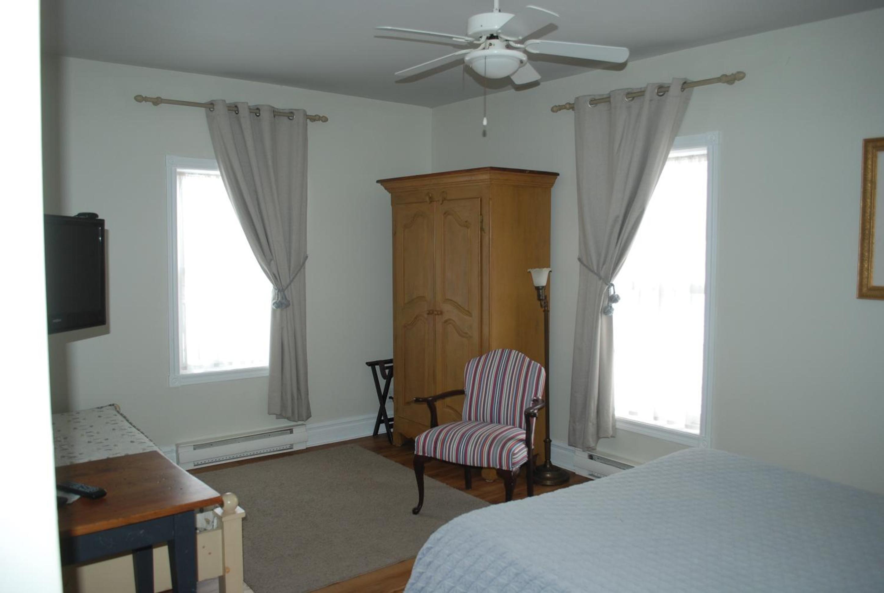 Triple Room - Photo 2
