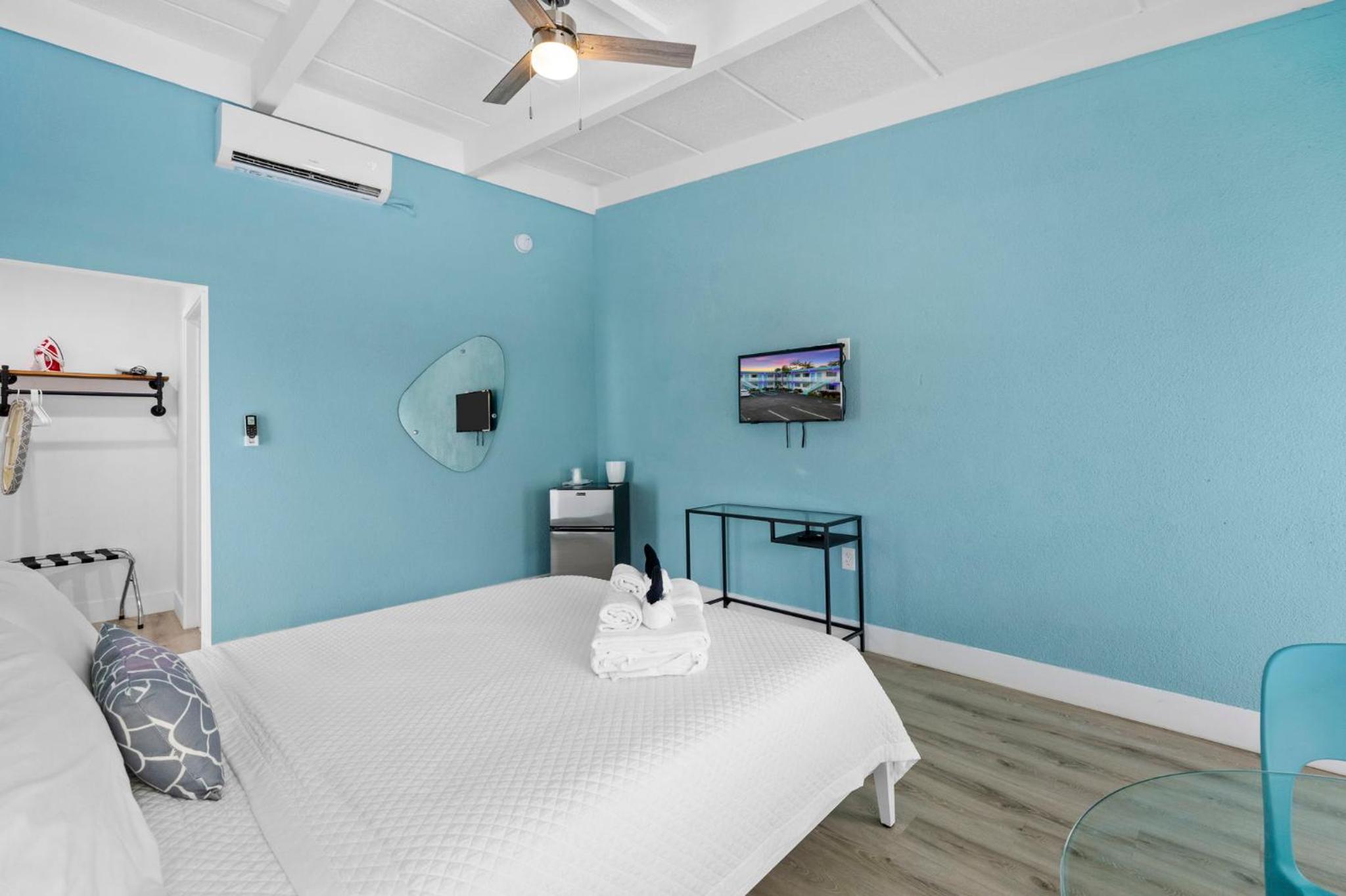 Queen Room with Balcony
