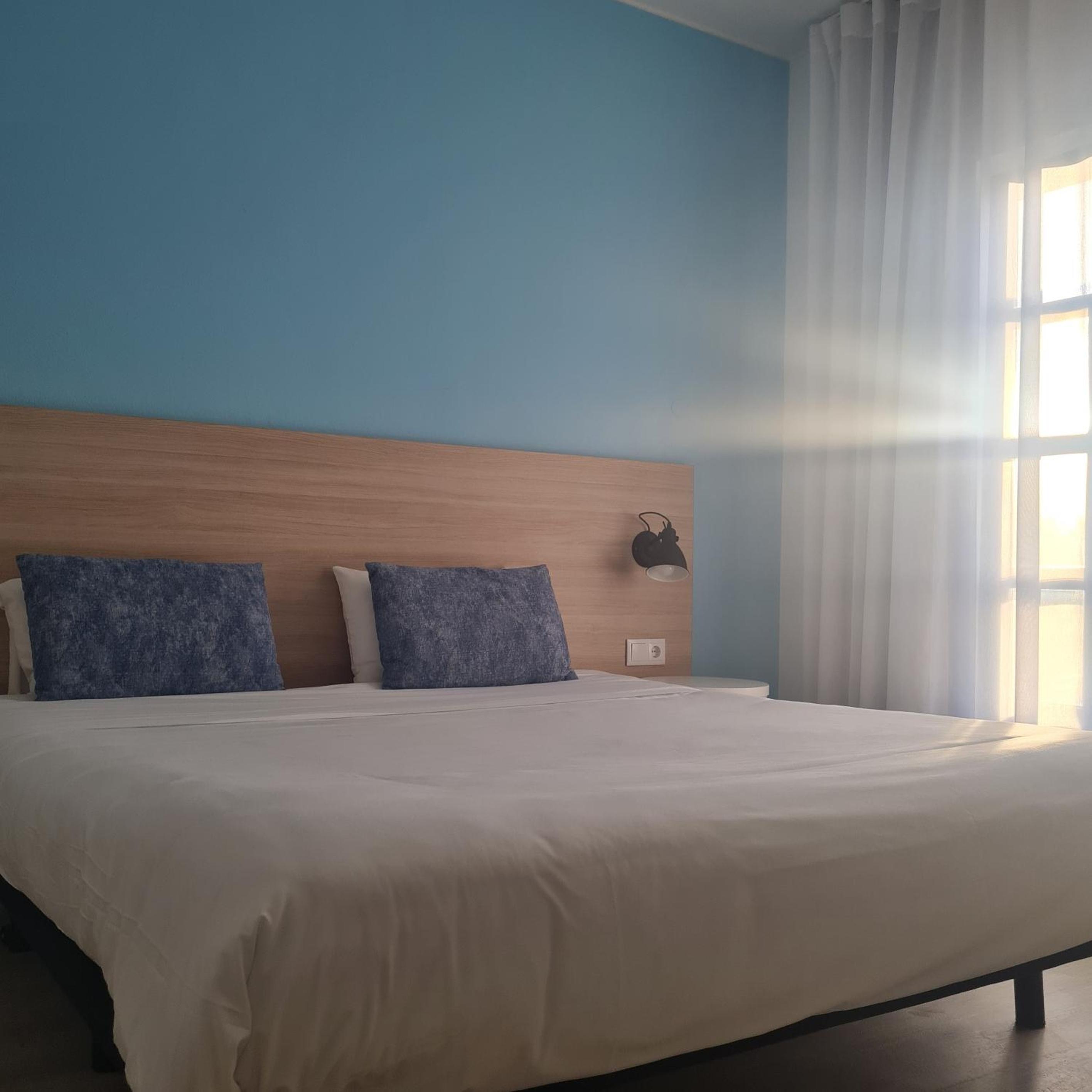 Double Or Twin Room With Pool View photo 1
