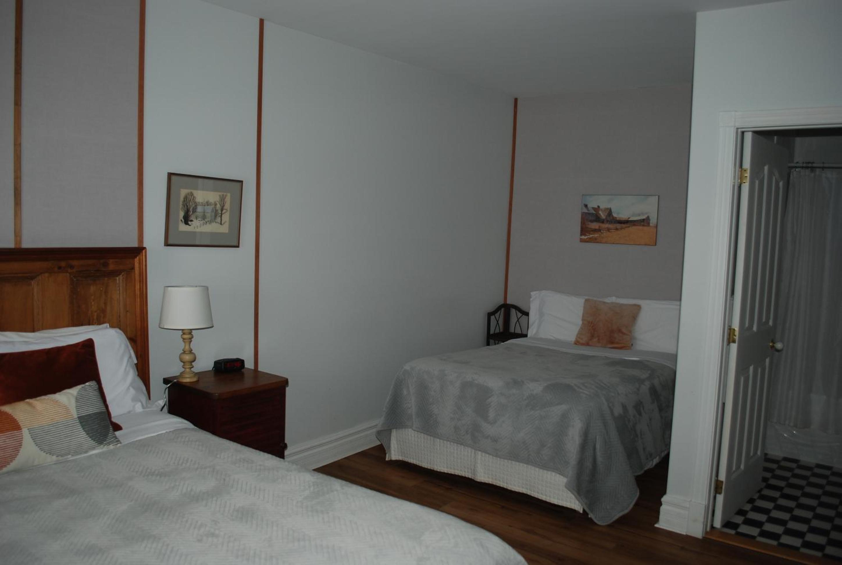 Standard Quadruple Room - Photo 1