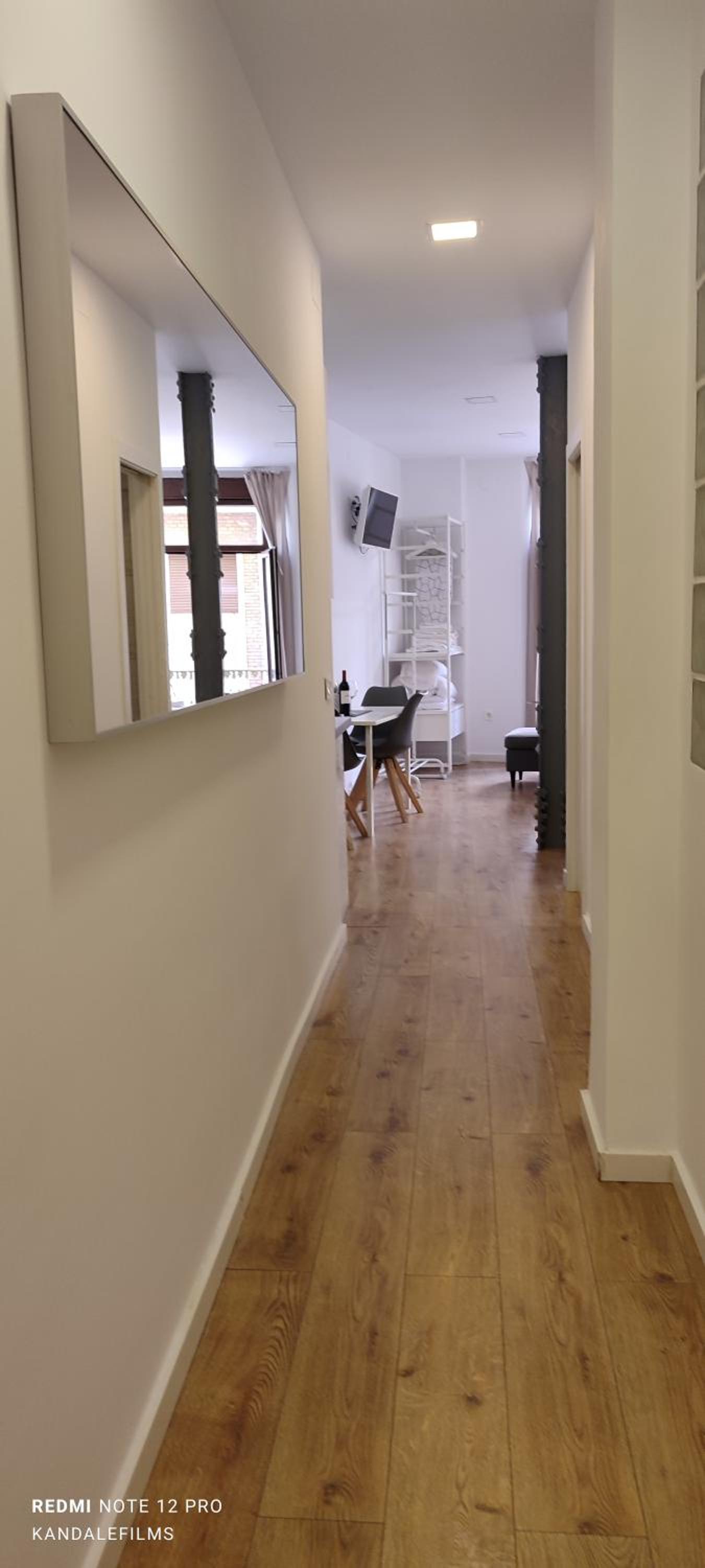 Estudio con Balcón
