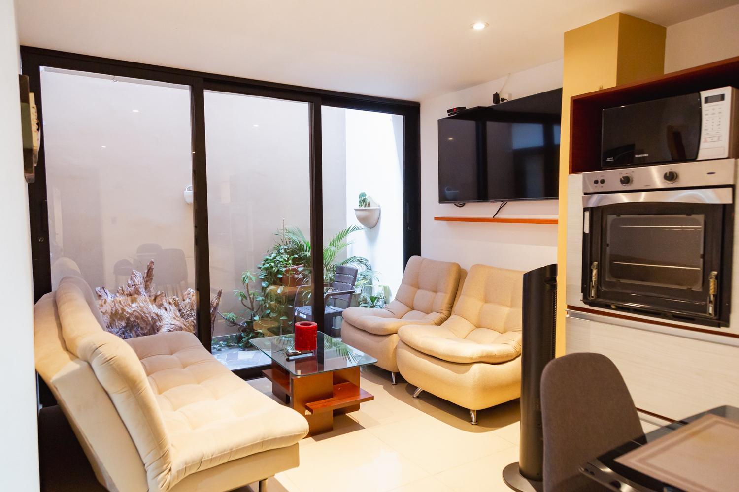One-Bedroom Apartment with Fan photo 1