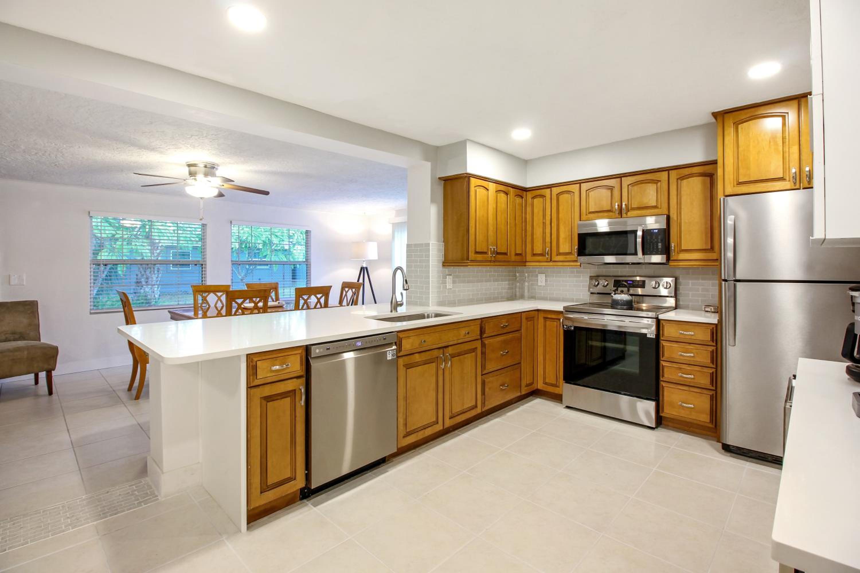 Four-Bedroom House photo 2