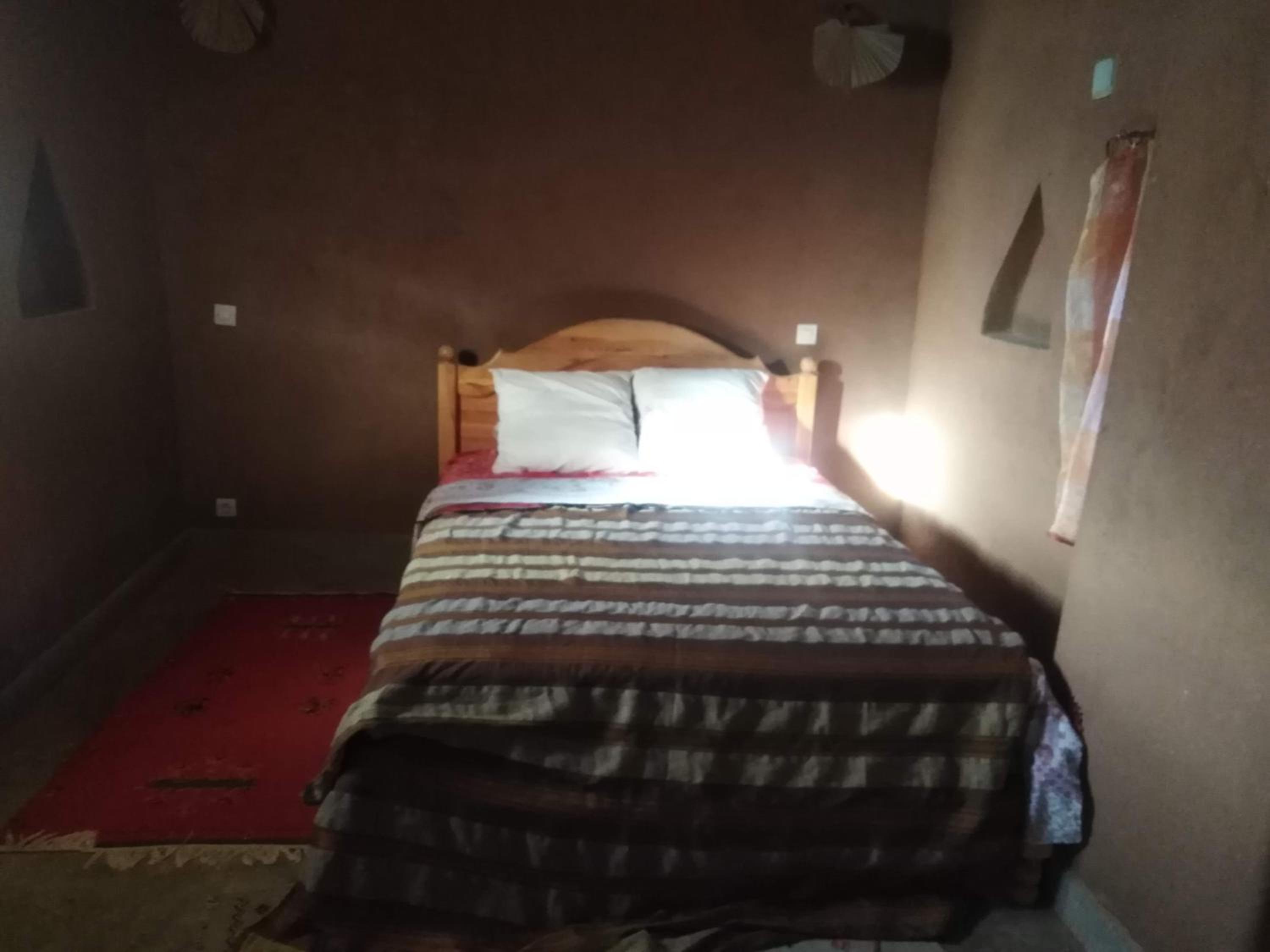 Deluxe Double Room (1 Adult + 1 Child)