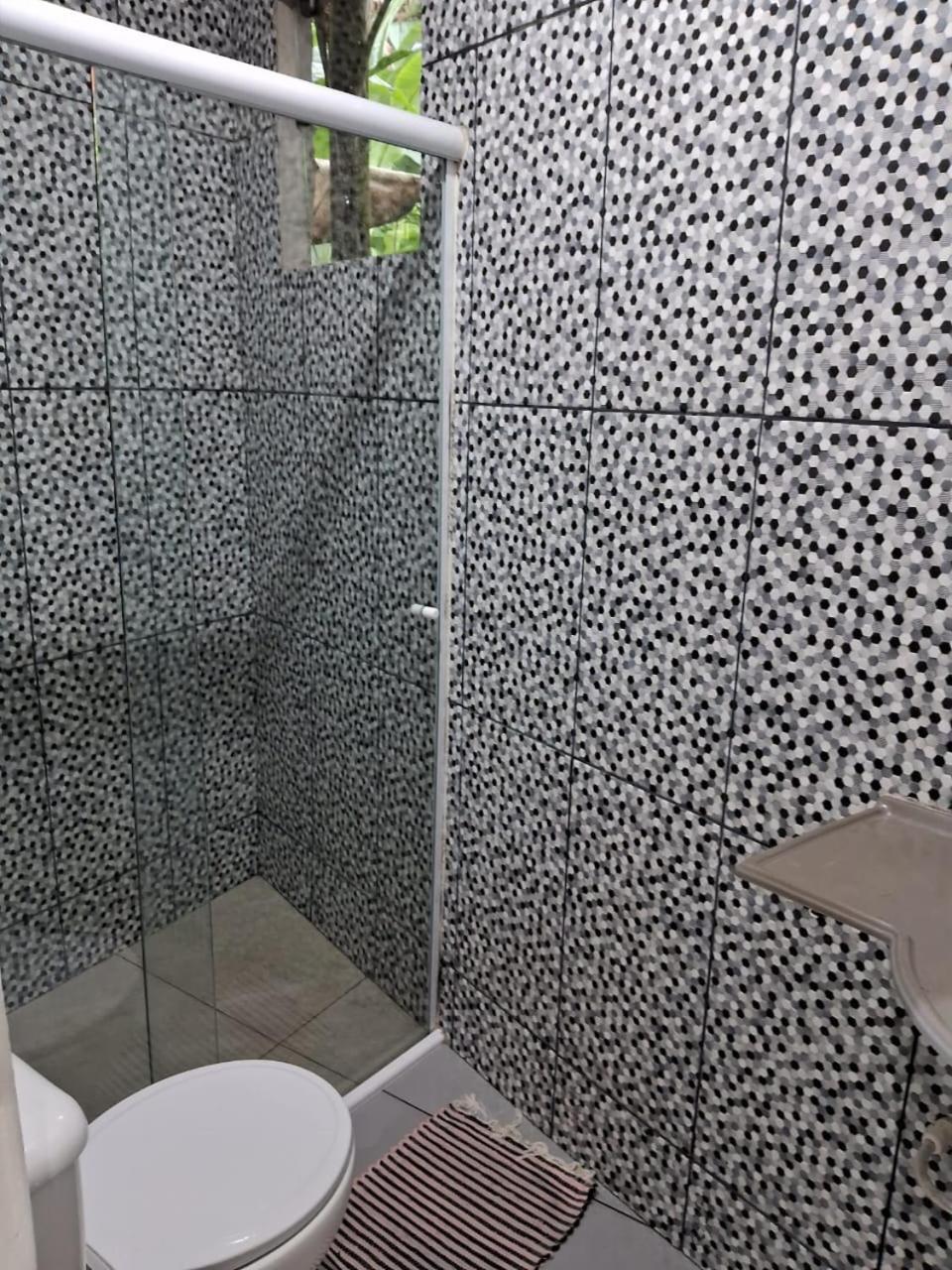 Family Room with Private Bathroom photo 2