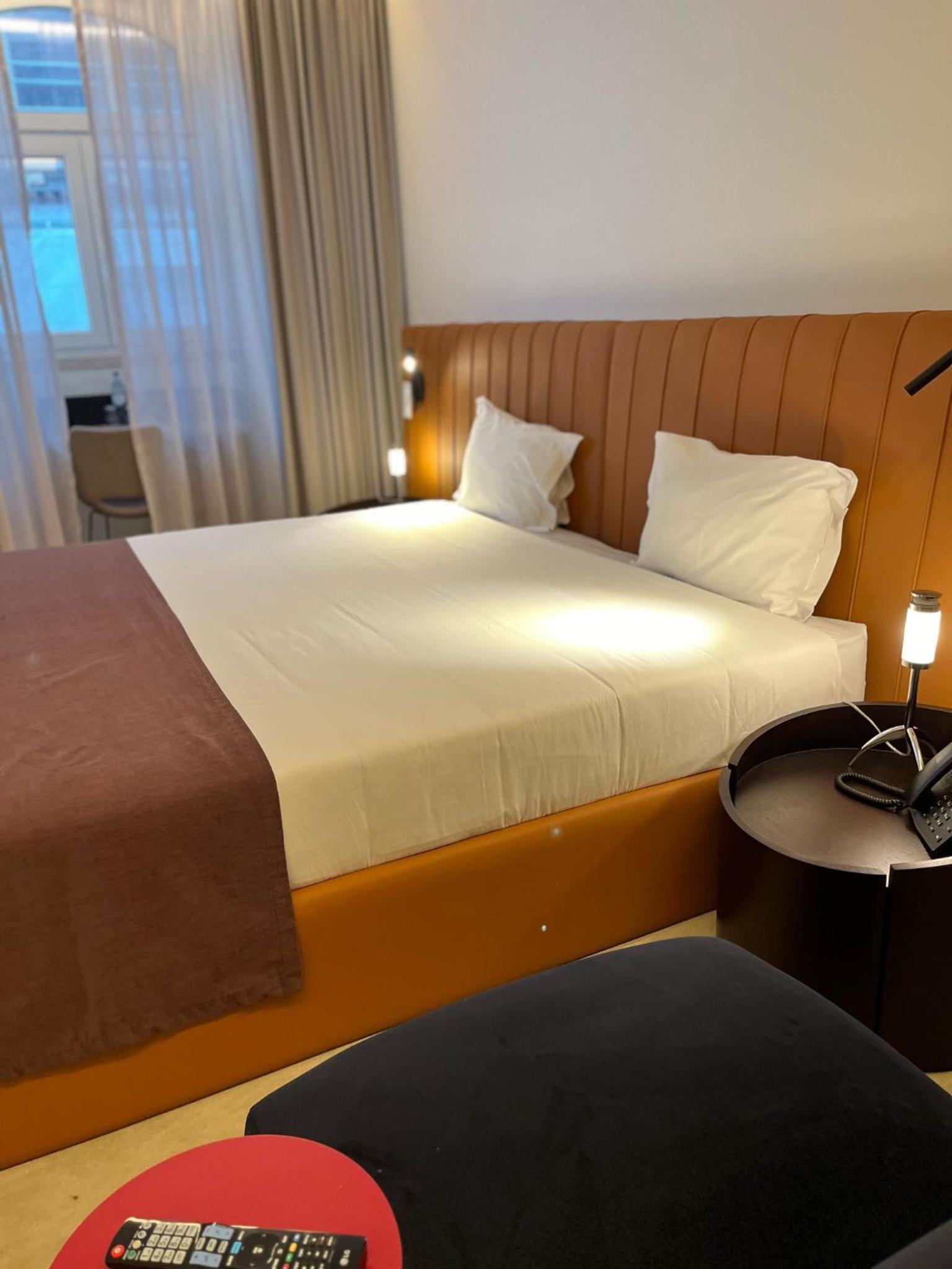Double or Twin Room - Photo 14