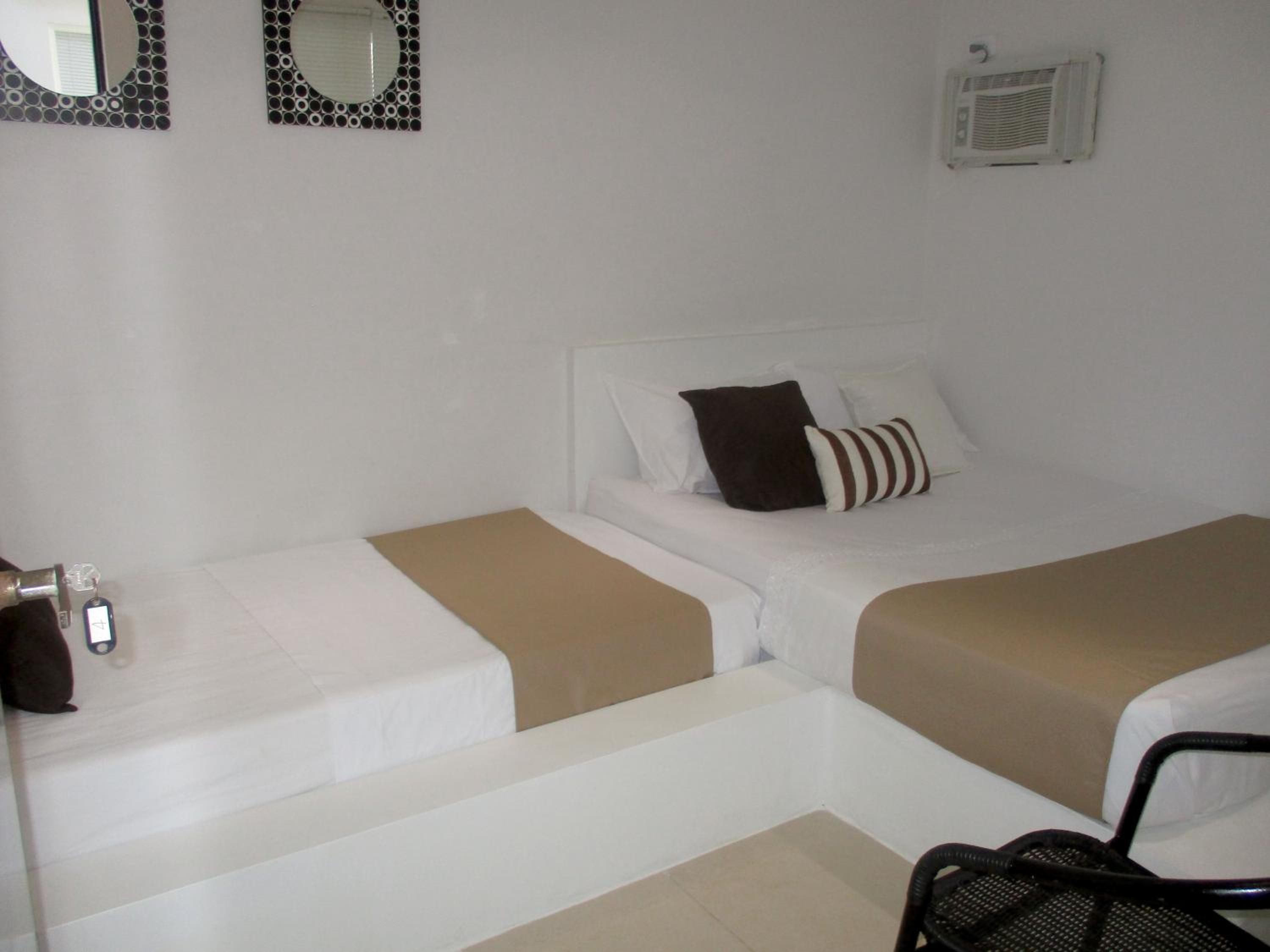 Basic Triple Room