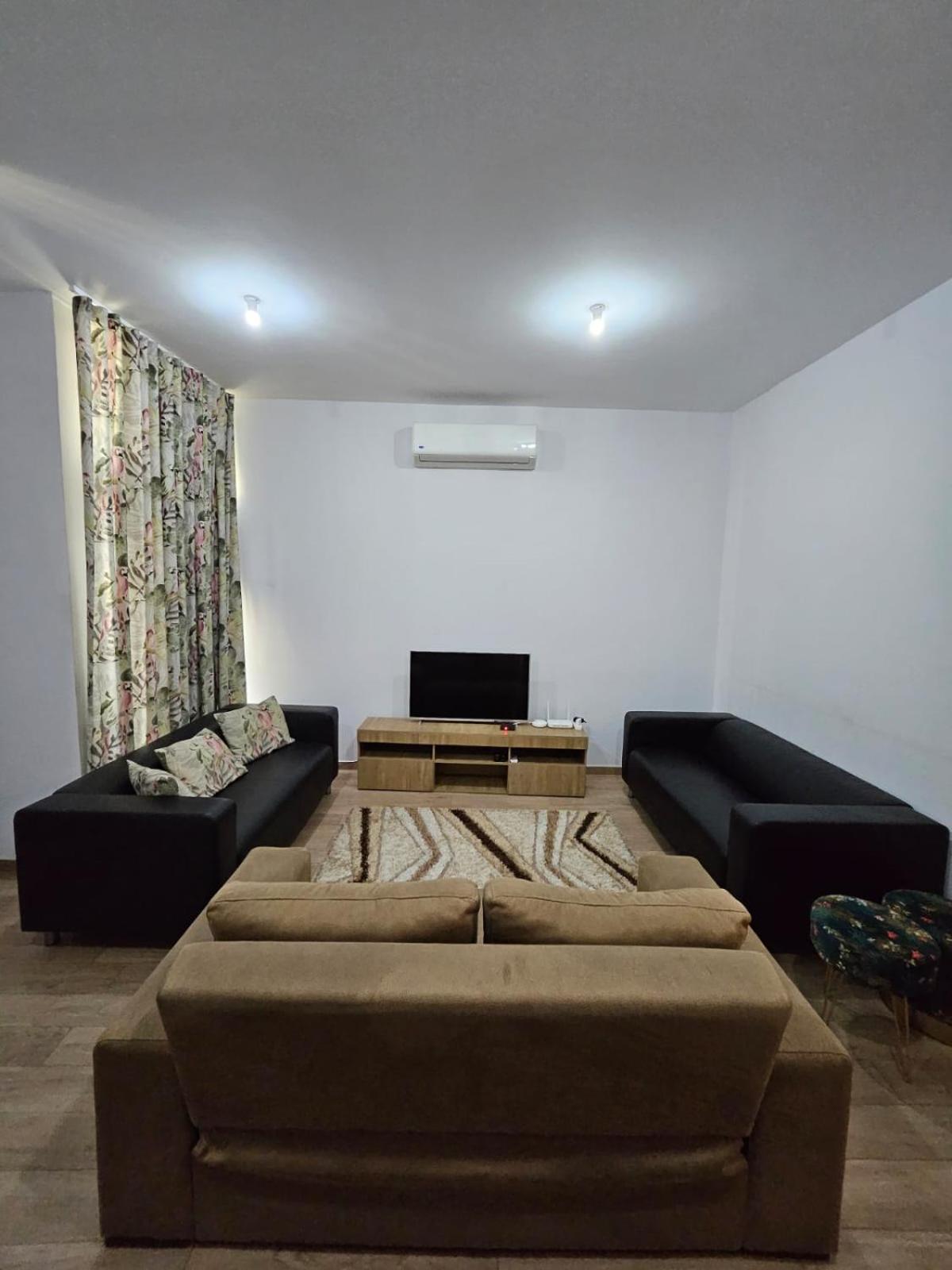 Two-Bedroom Apartment photo 3