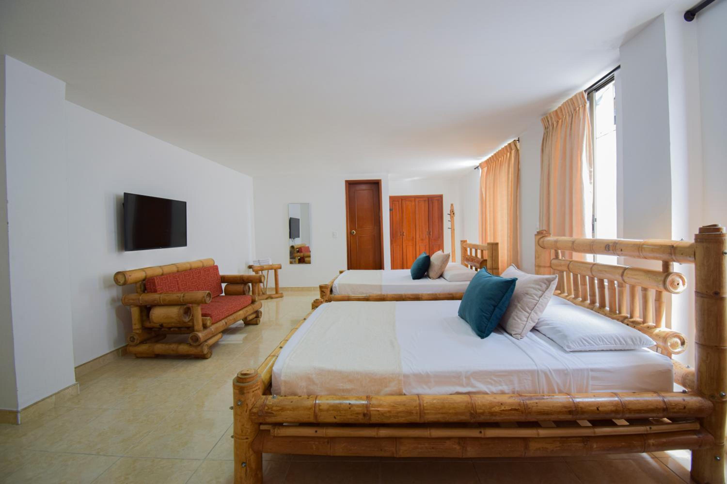 Standard Quadruple Room photo 2