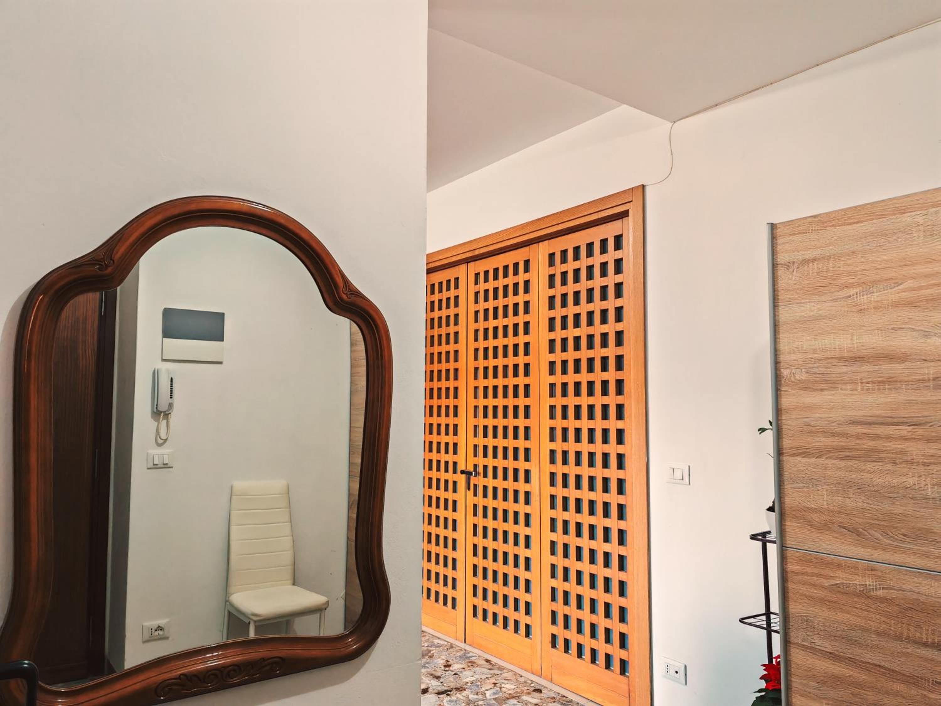Double Room with Private External Bathroom photo 3