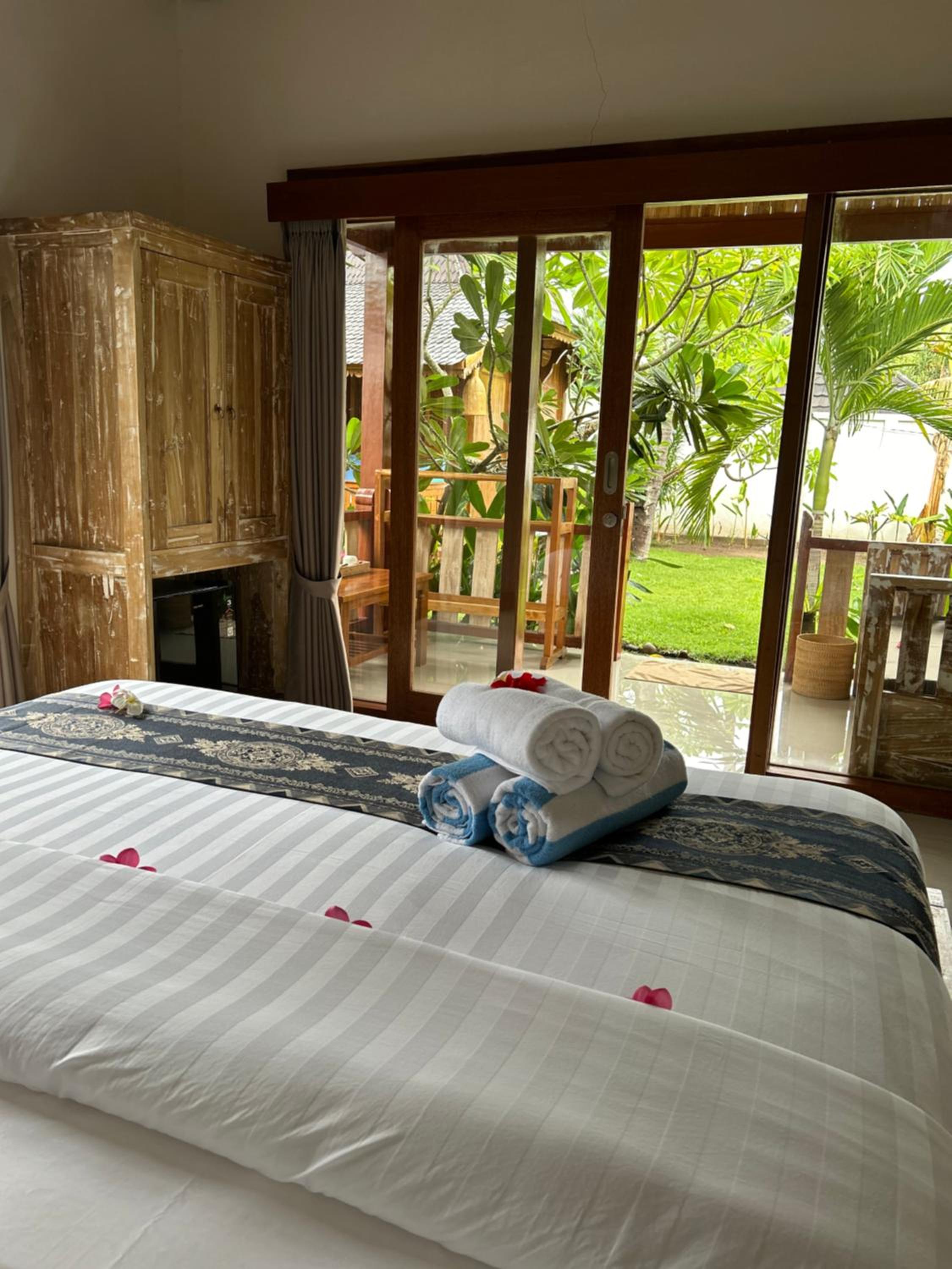 Deluxe King Room photo 3