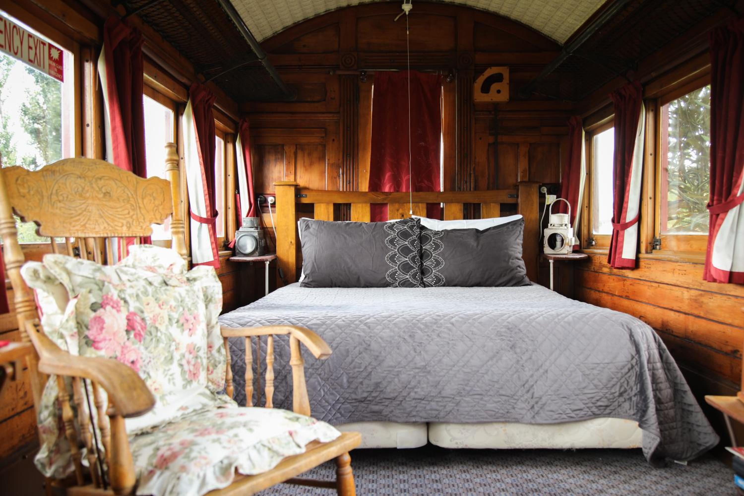 Fiordland Train Carriage with Garden View  photo 1