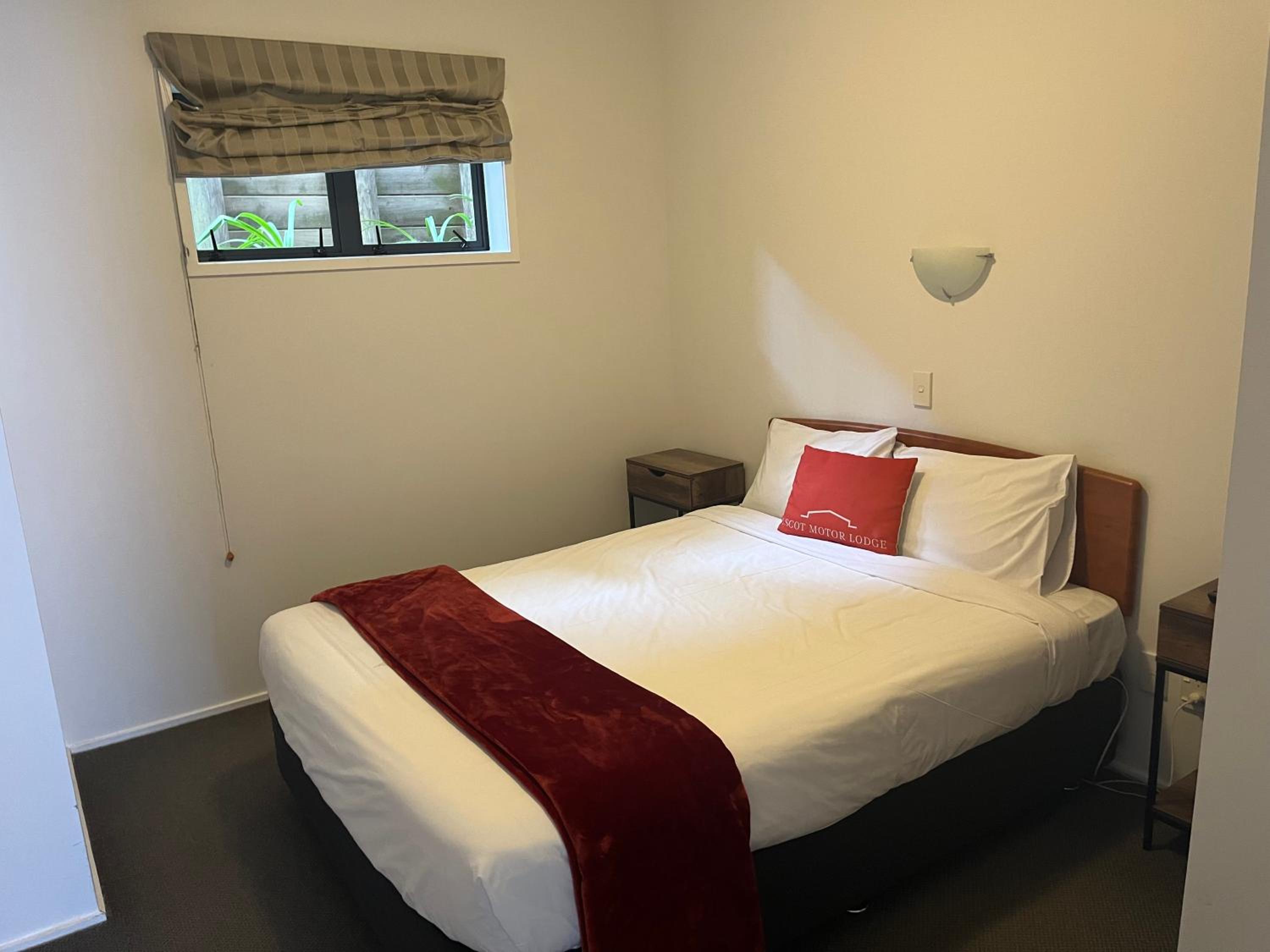 One-Bedroom Suite - Photo 1