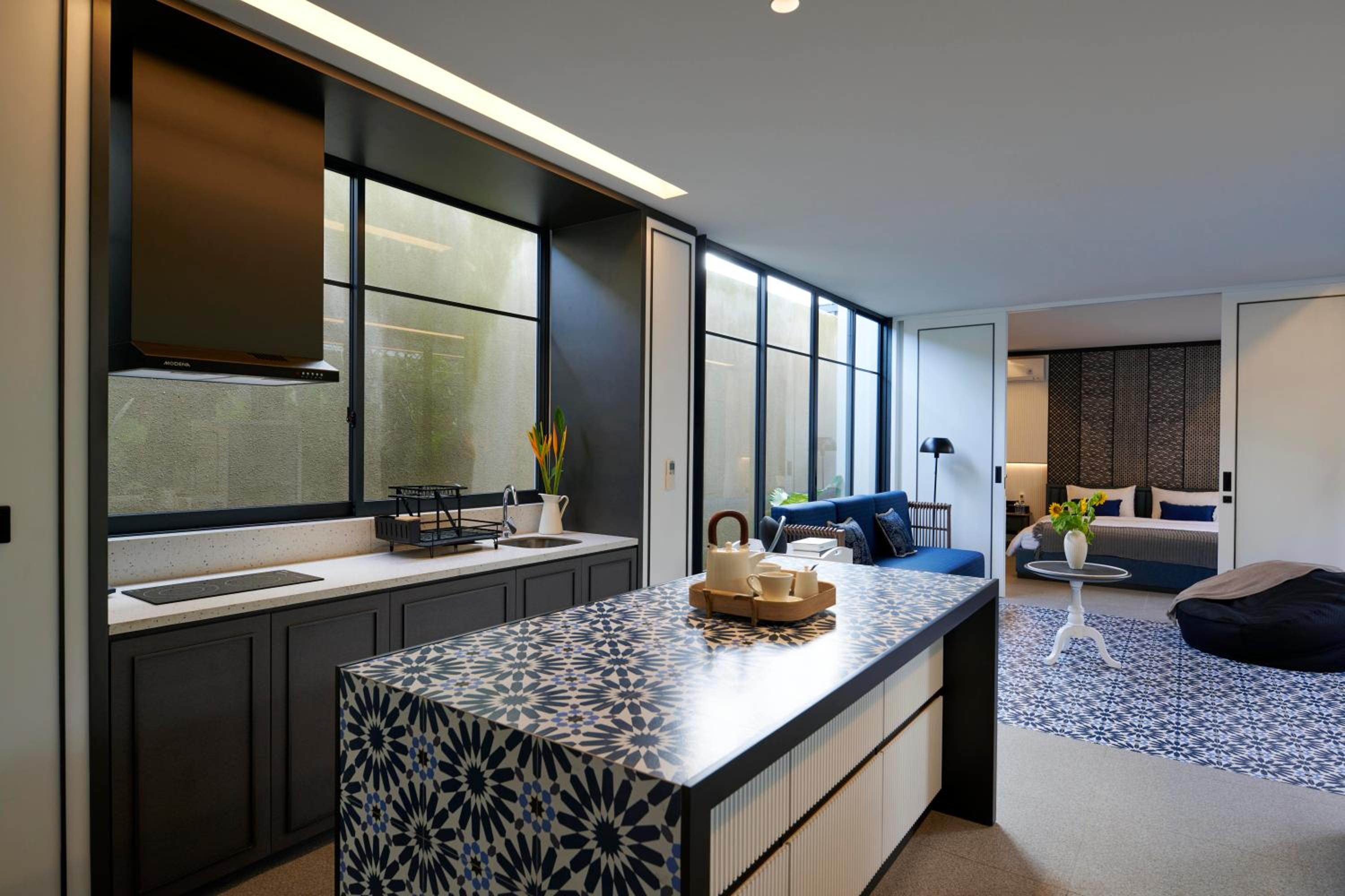 Family Room - Photo 77