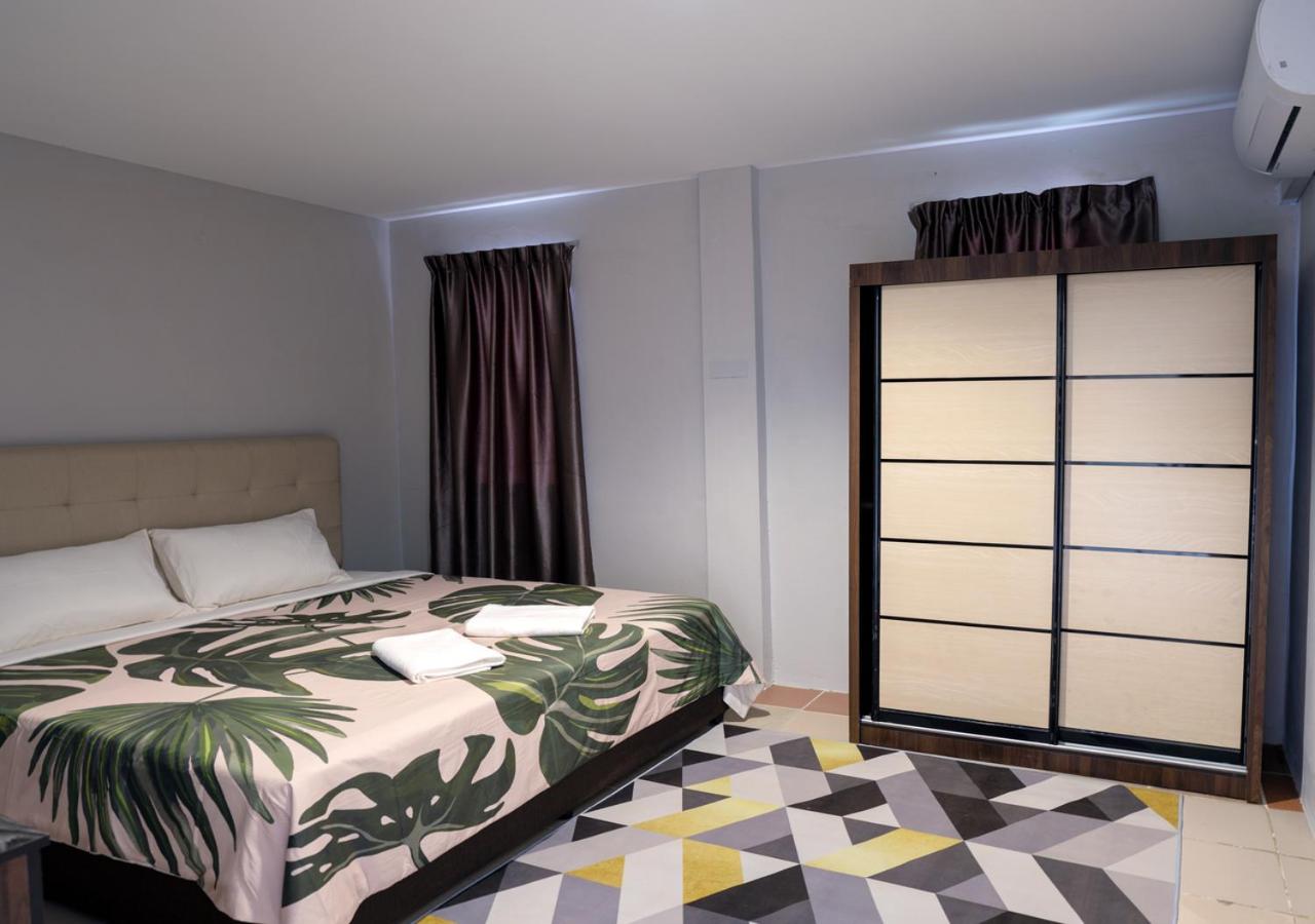 Queen Room - Photo 1