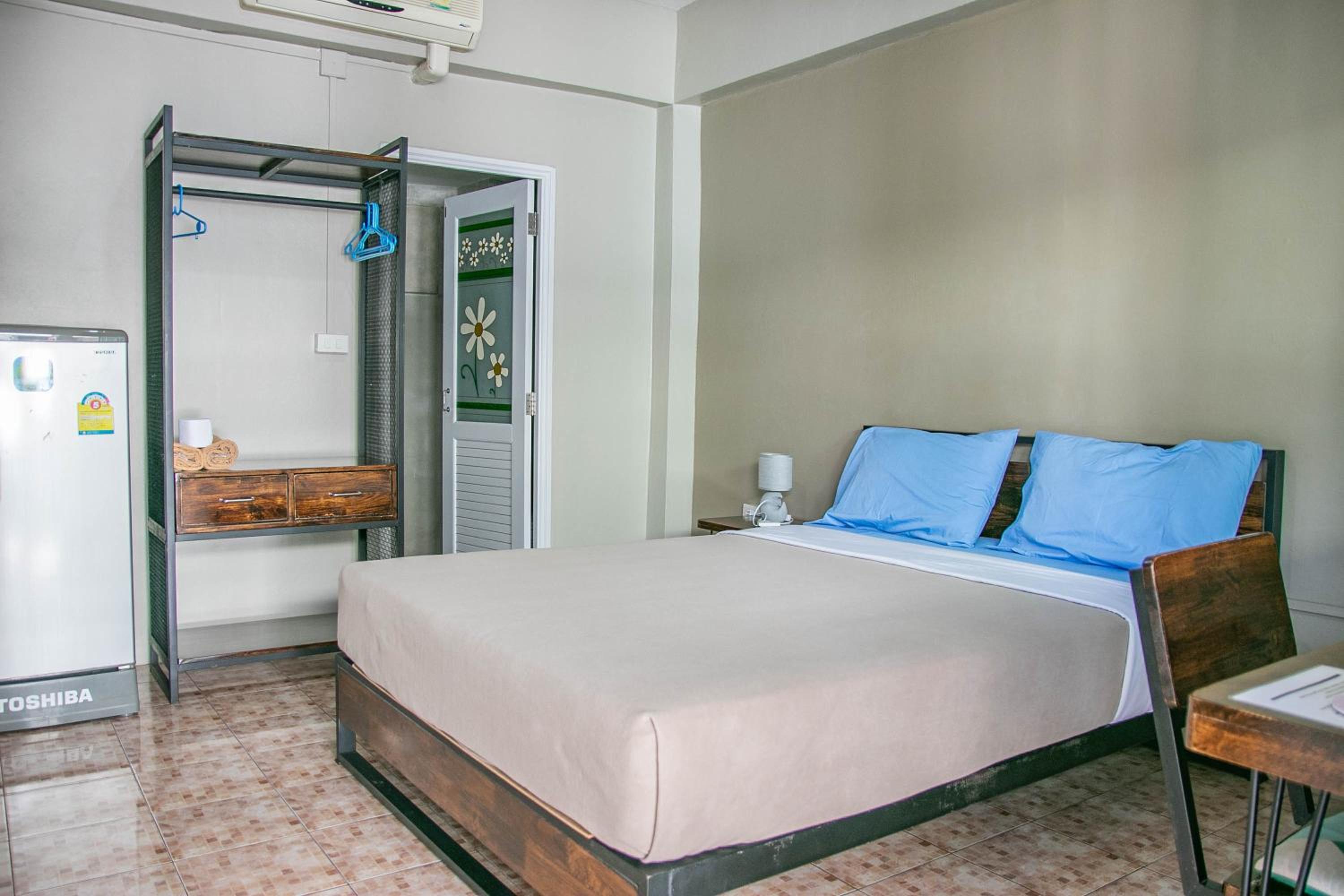 Economy Double Room - Photo 1