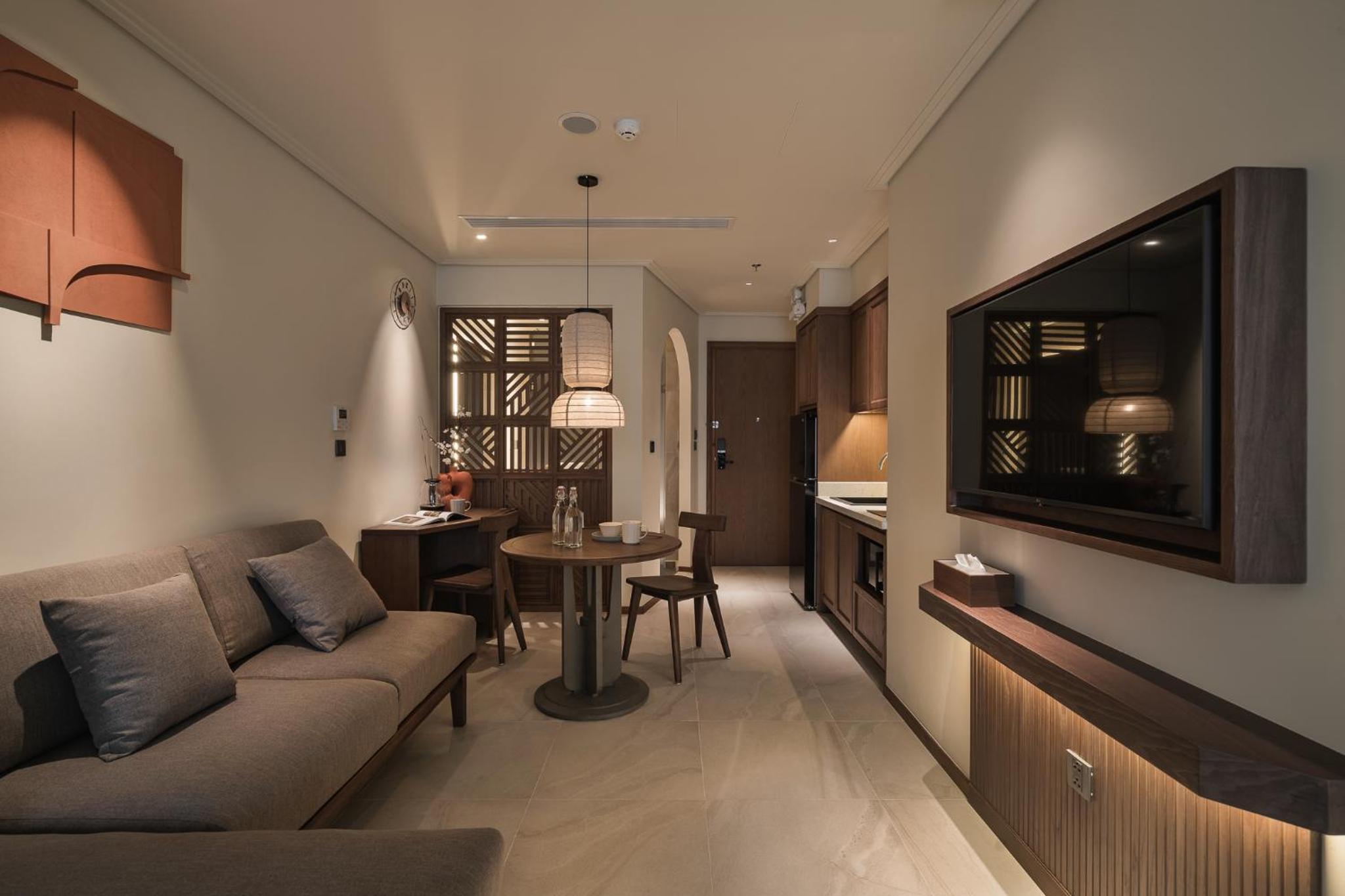 One-Bedroom Apartment - Photo 16