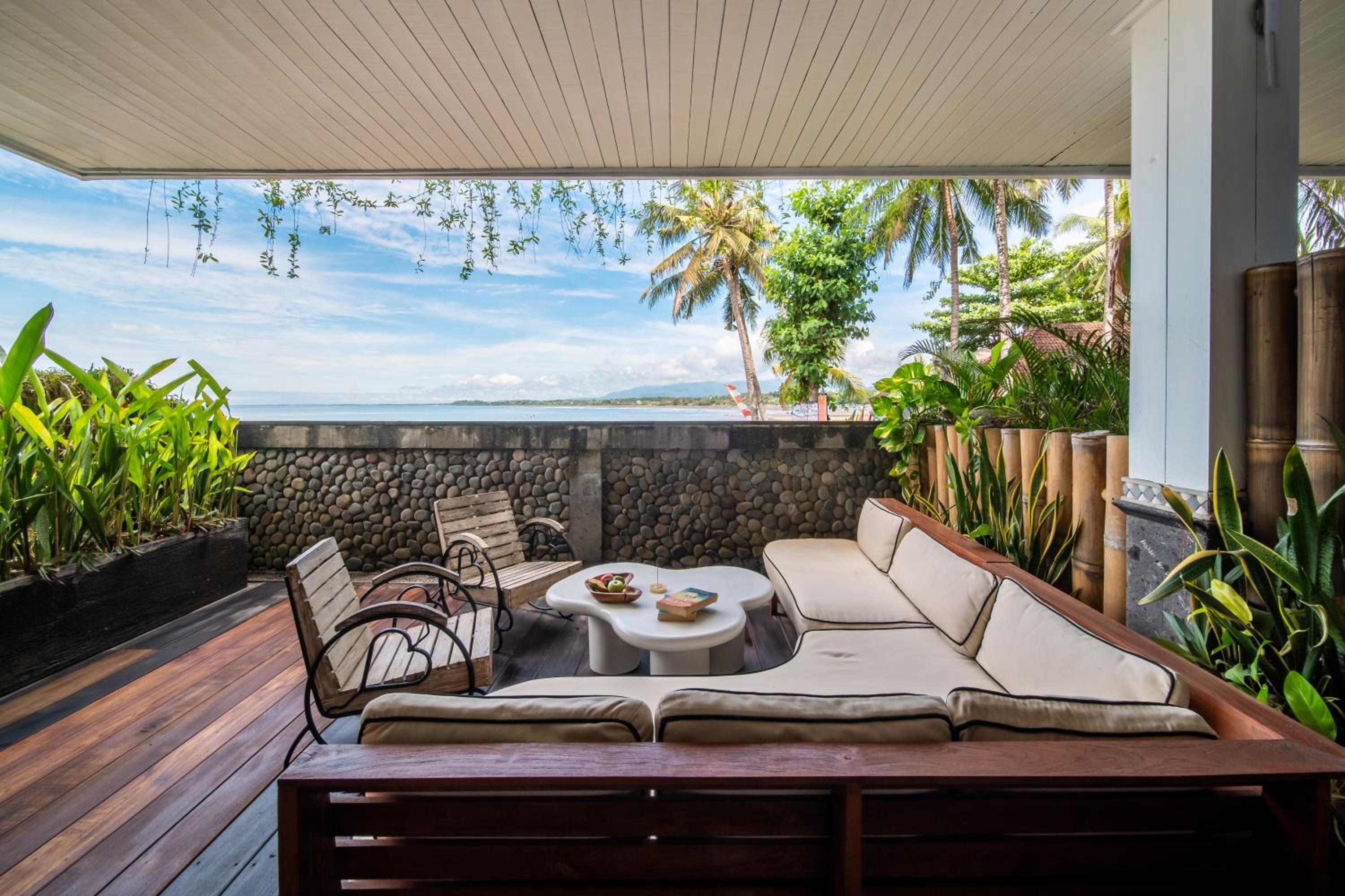 Family Suite with Ocean View - Photo 6