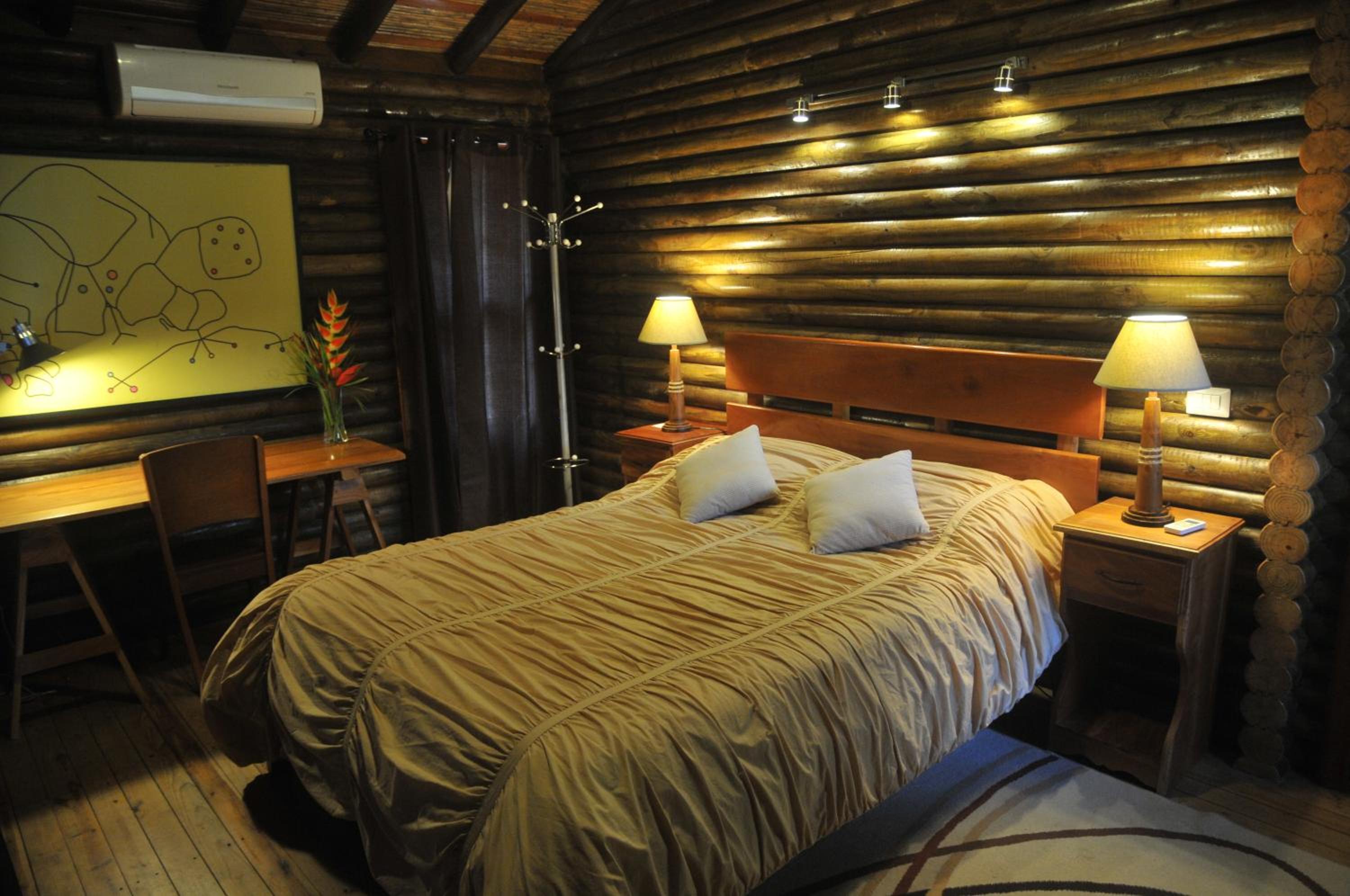 Lake Front Cabin photo 2
