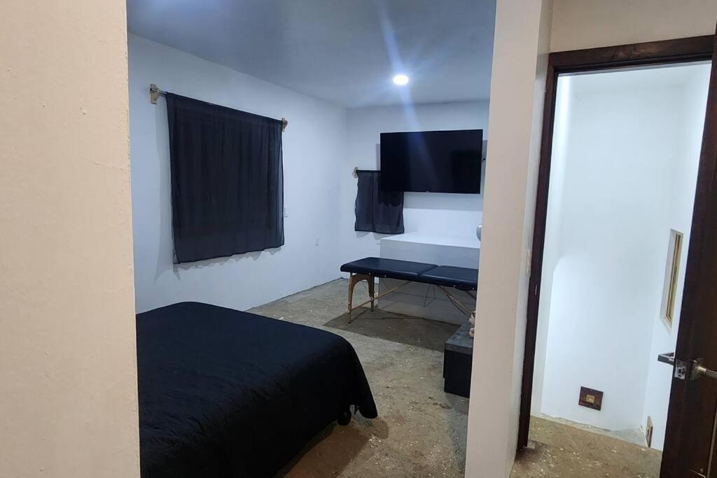 Three-Bedroom House photo 3