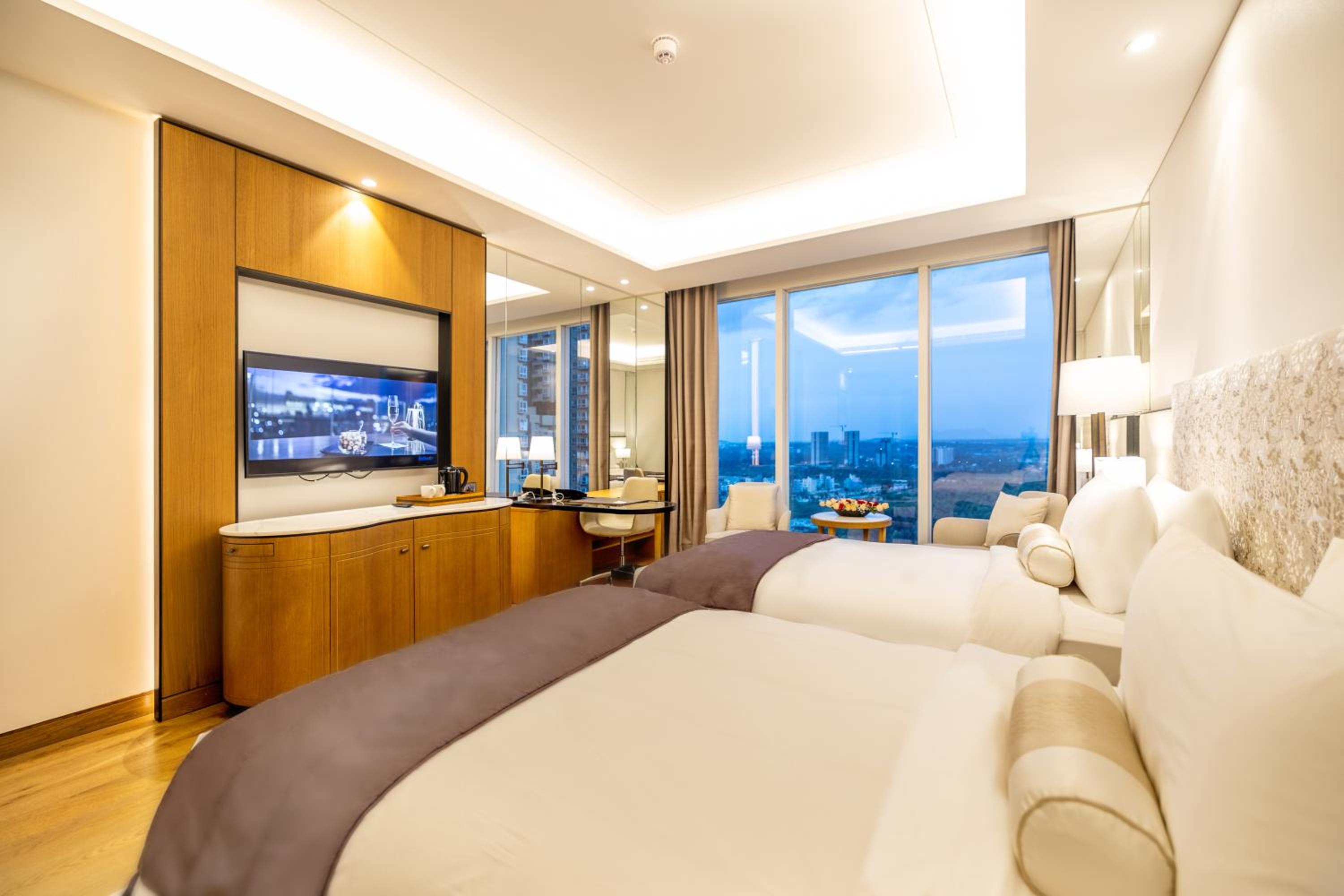 Premier Room Twin - Photo 1