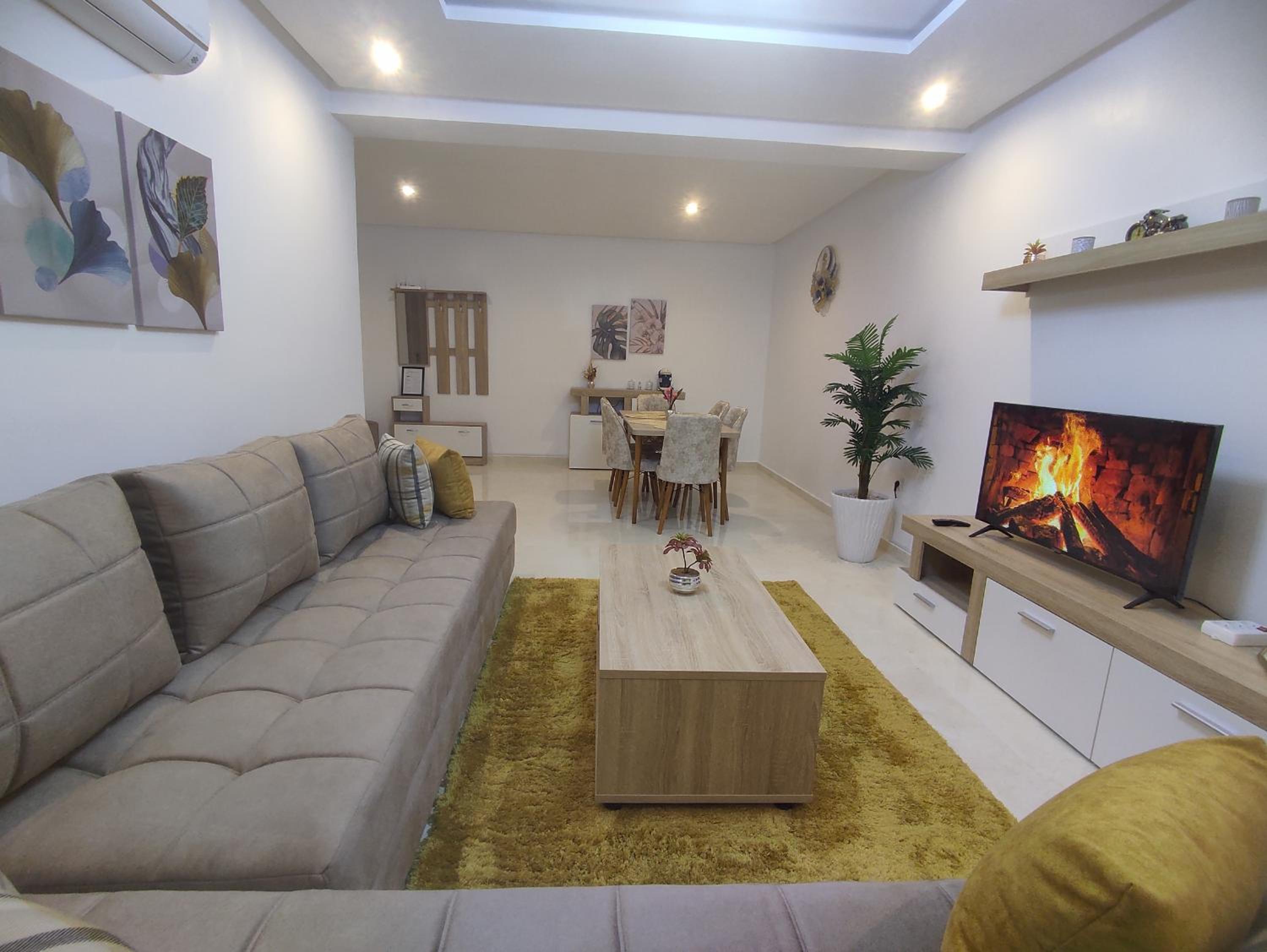 Deluxe Apartment