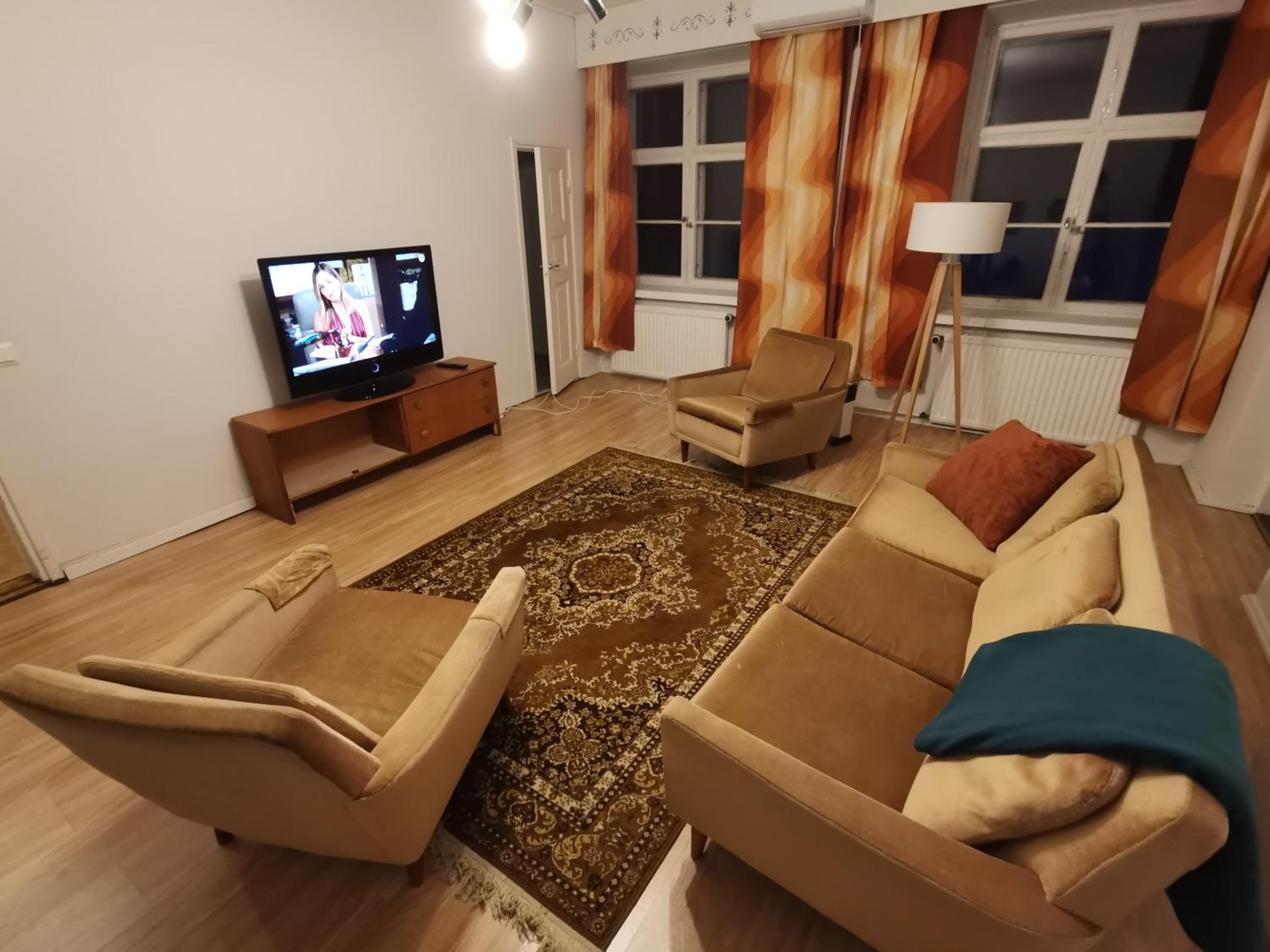 Apartment photo 1