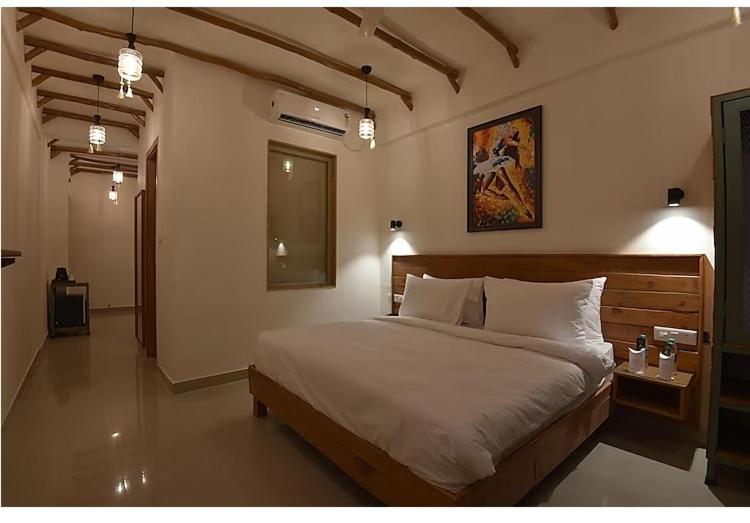 Suite with Mountain View