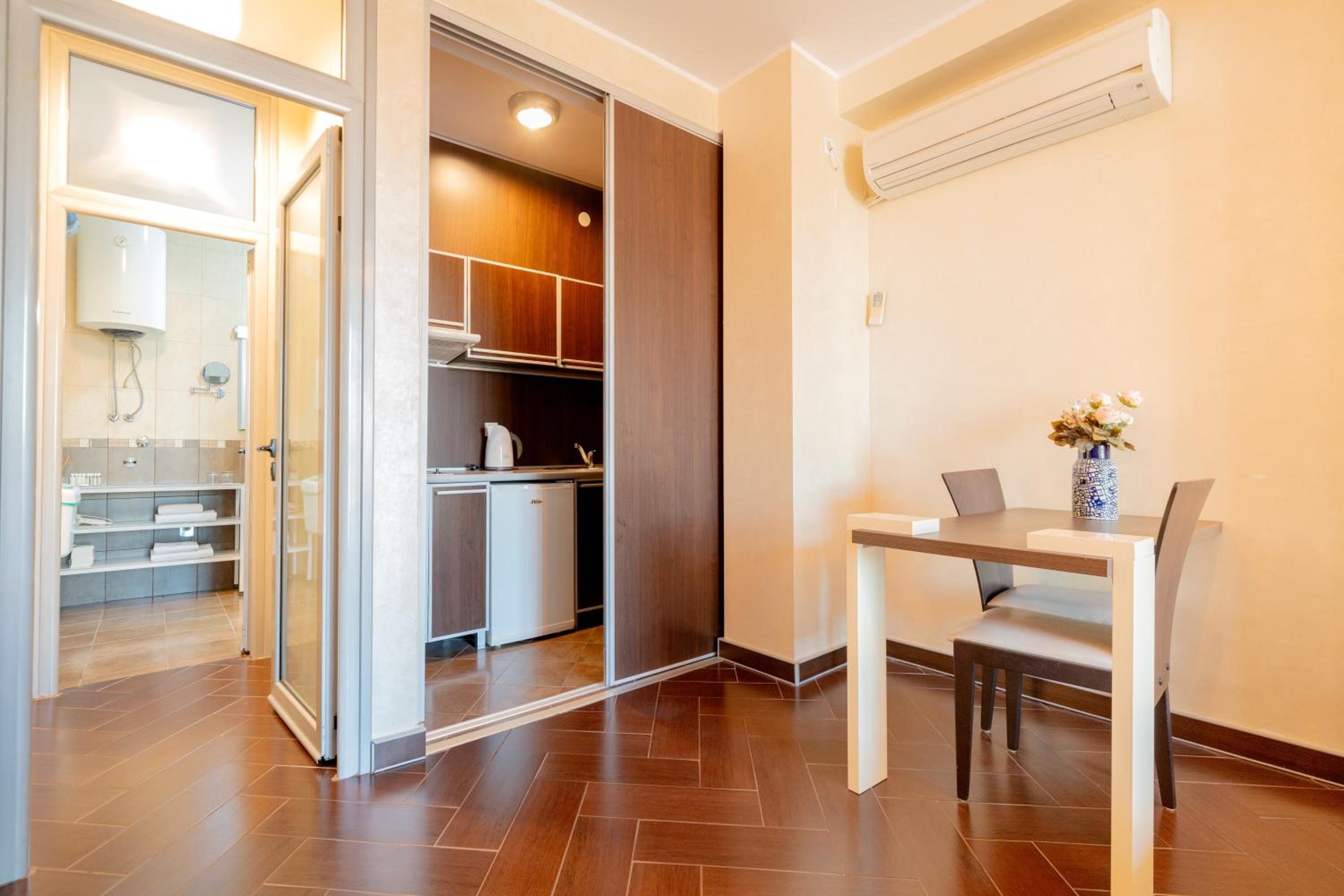 Superior Apartment - Photo 14