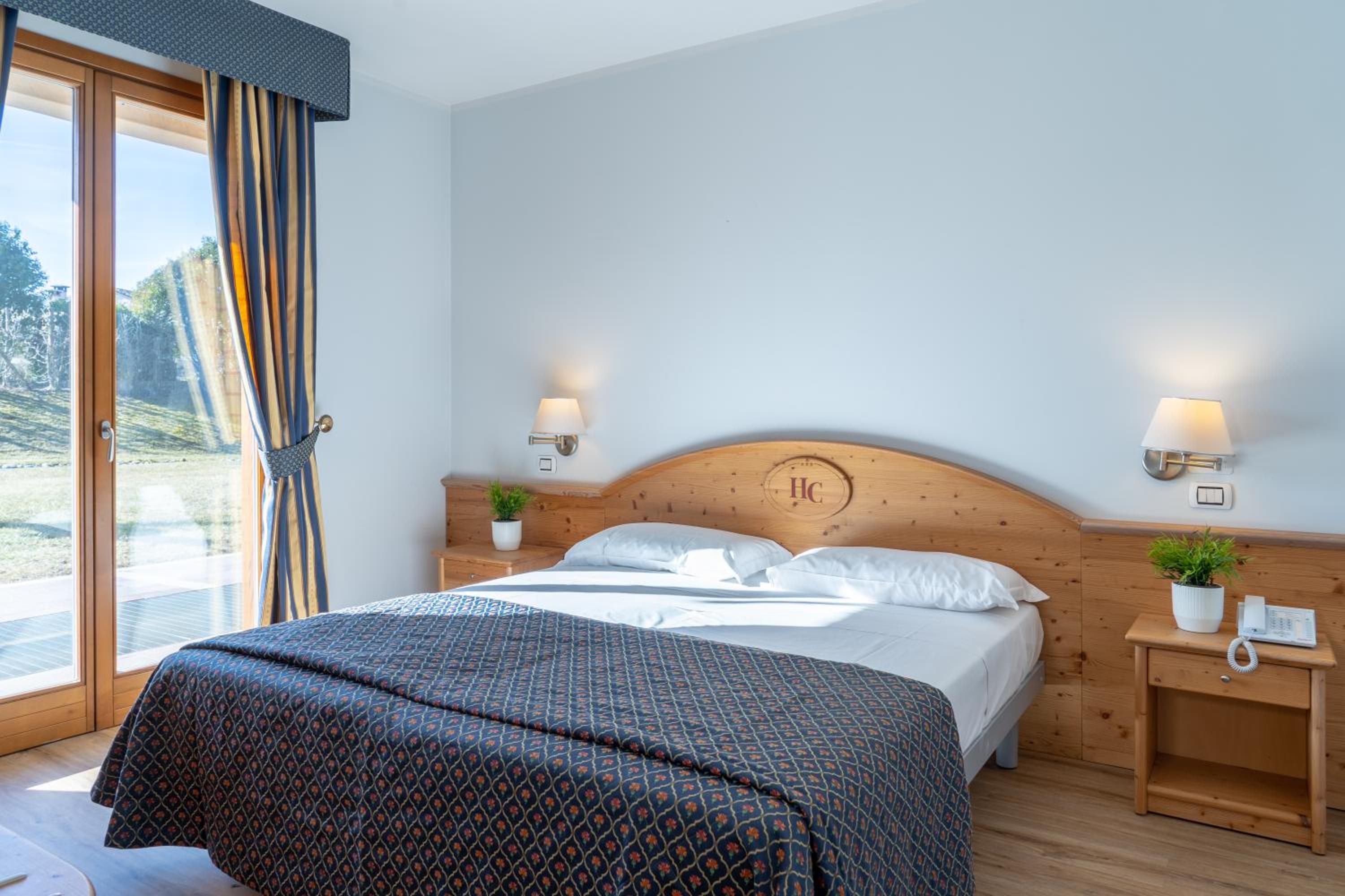 Double or Twin Room with Garden View - Photo 13