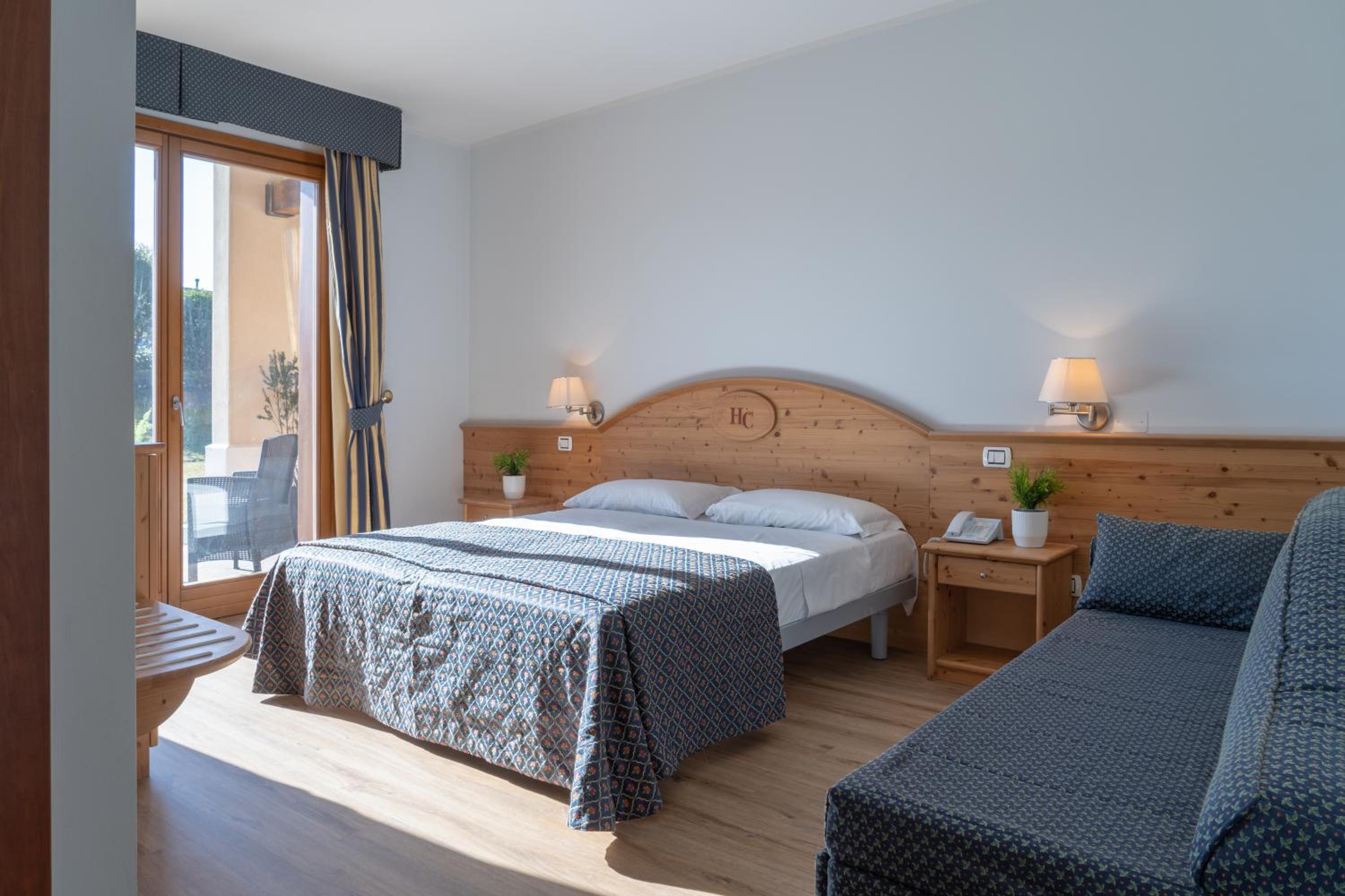 Double or Twin Room with Garden View - Photo 4