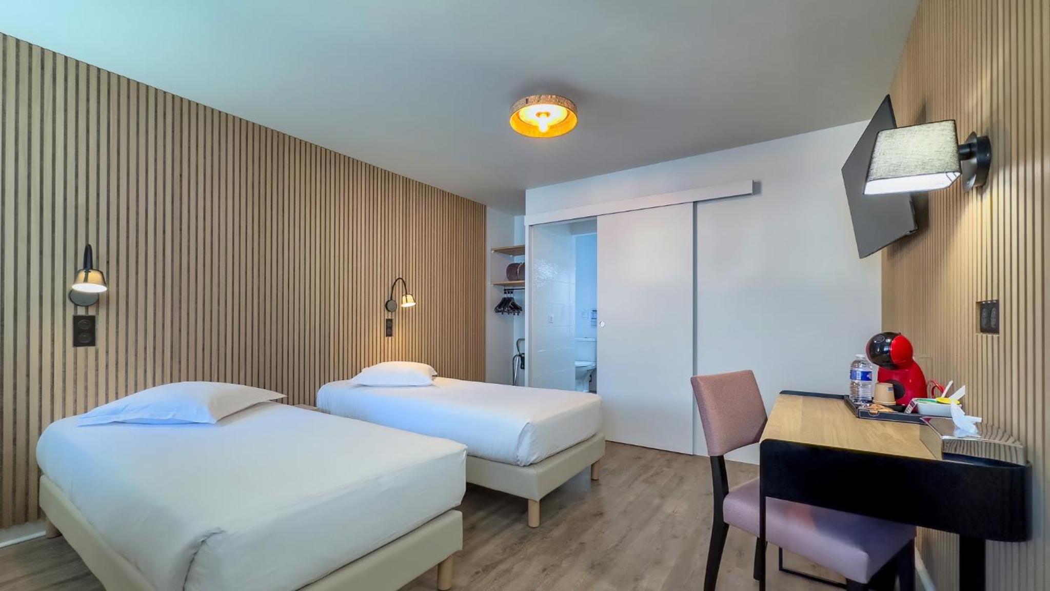 Superior King Room photo 3
