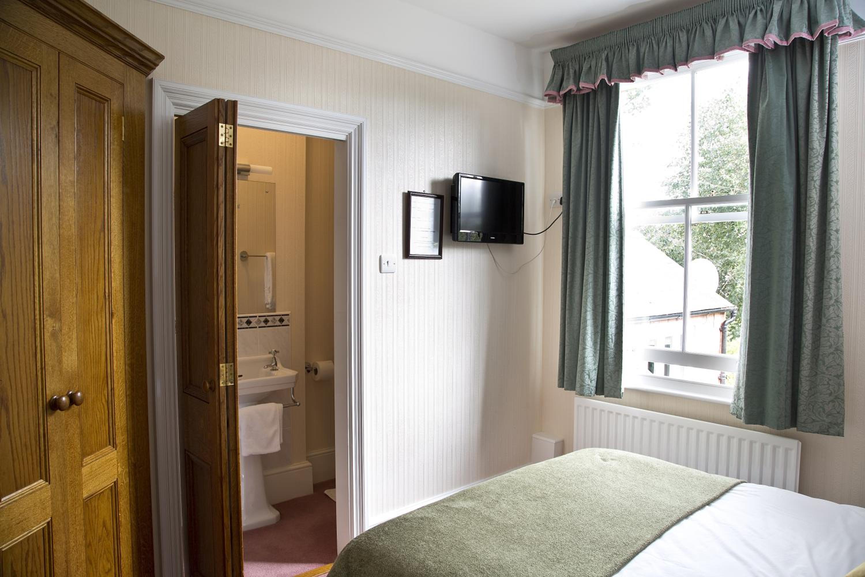 Single Room with Shower photo 3