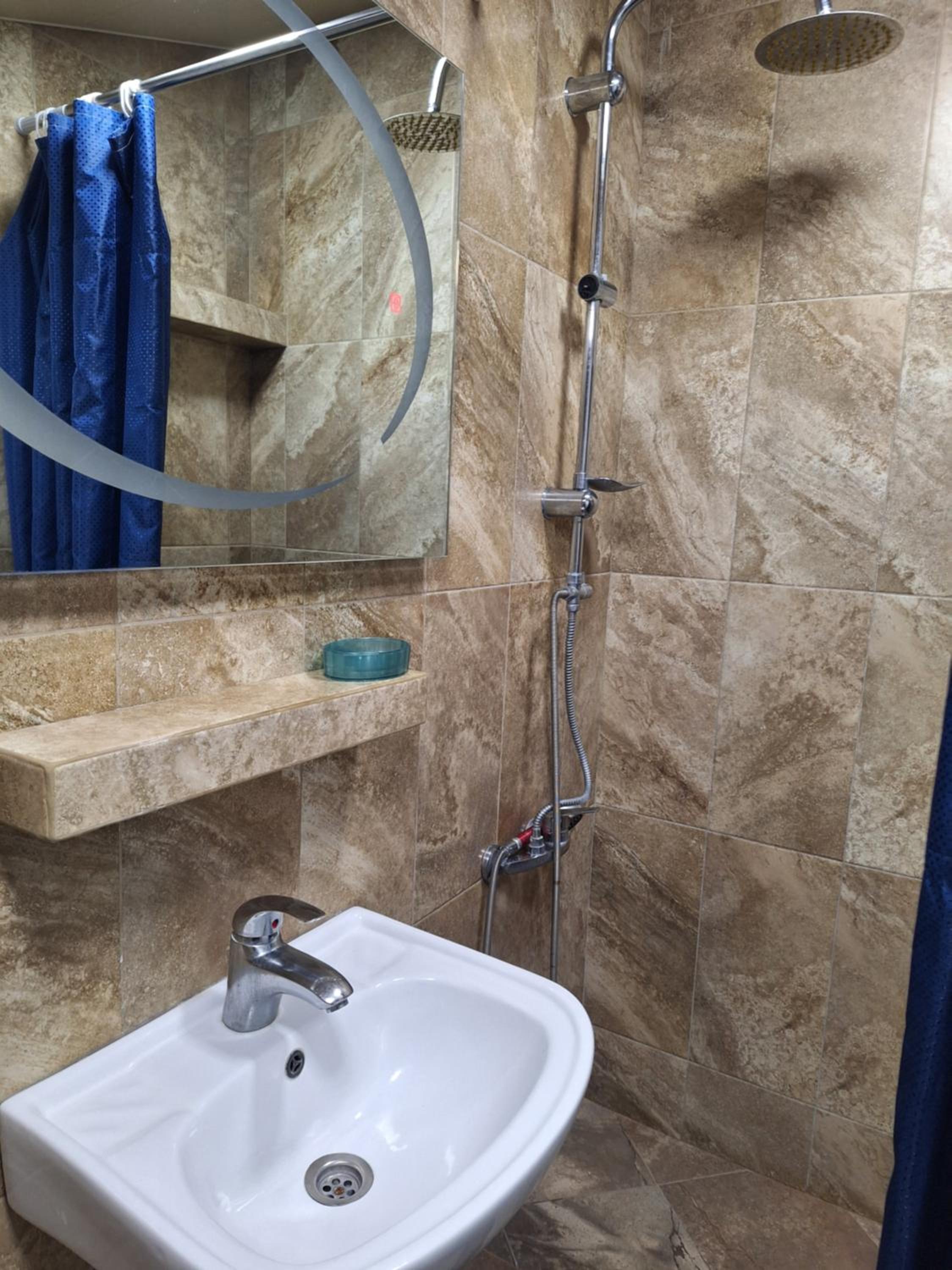Twin Room with Shower photo 2