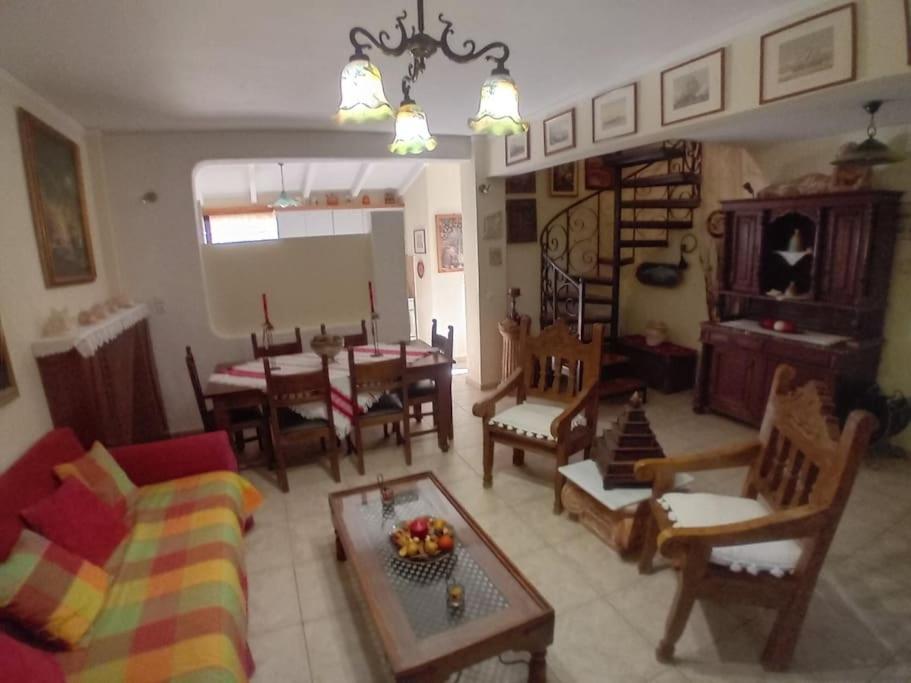 Three-Bedroom House photo 2